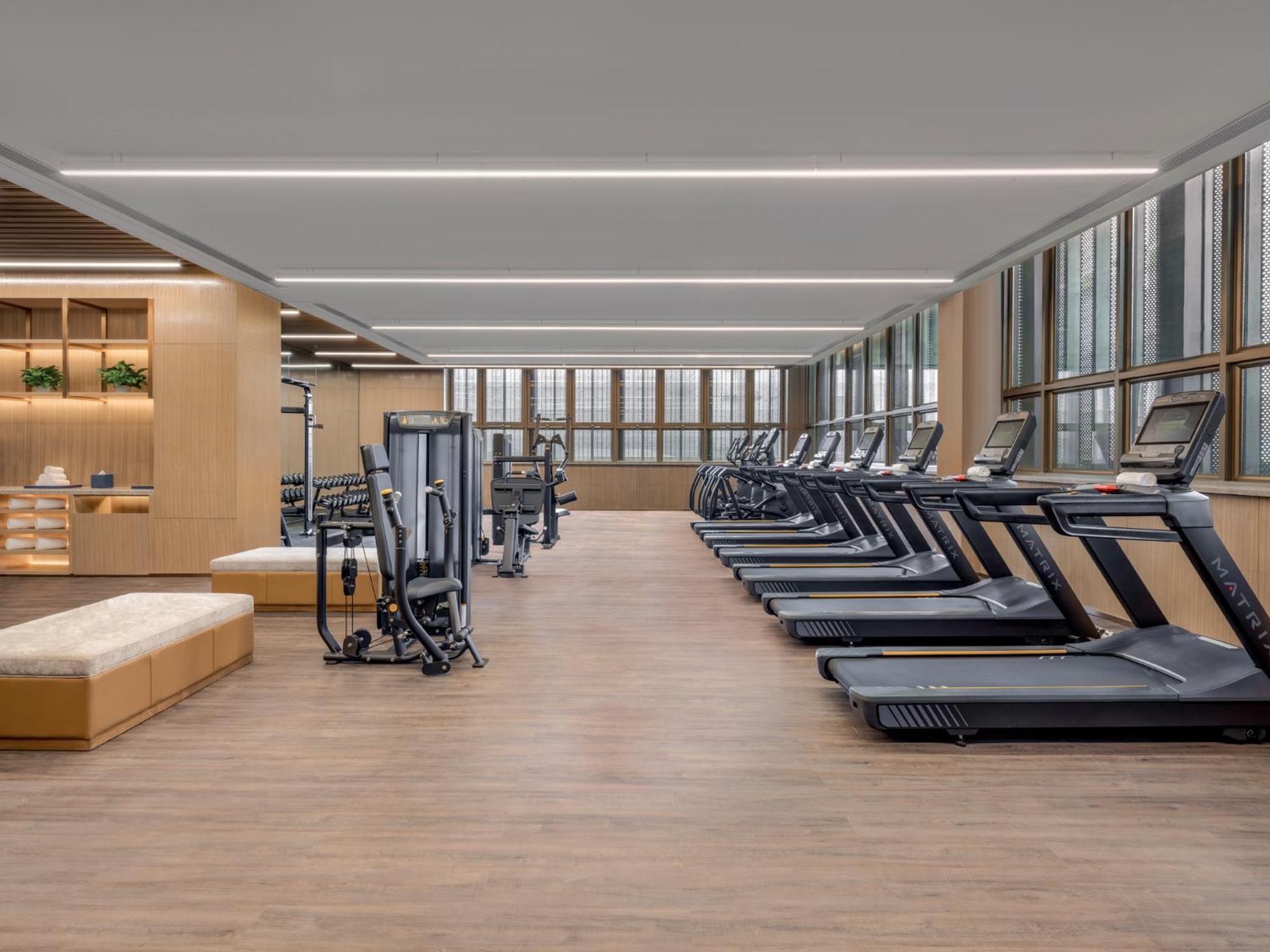 Hotel Element Baiyun 5*