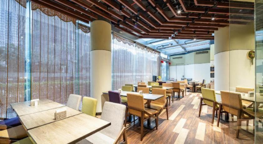Hotel The Mulian Zhujiang New Town 3*
