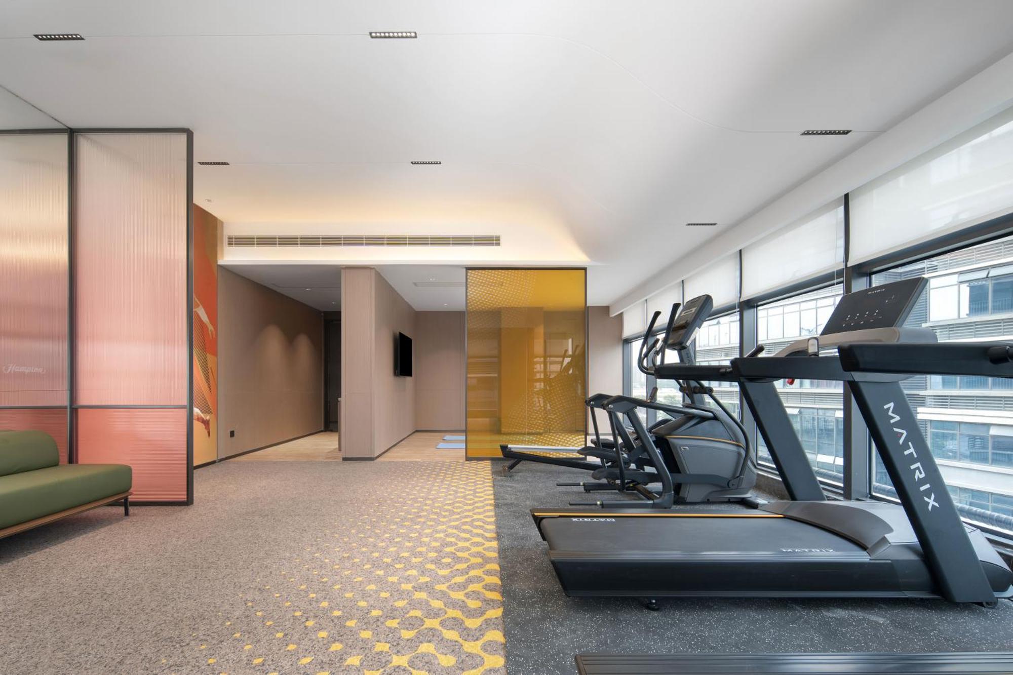 Hampton By Hilton Huangpu Sports Center 4*
