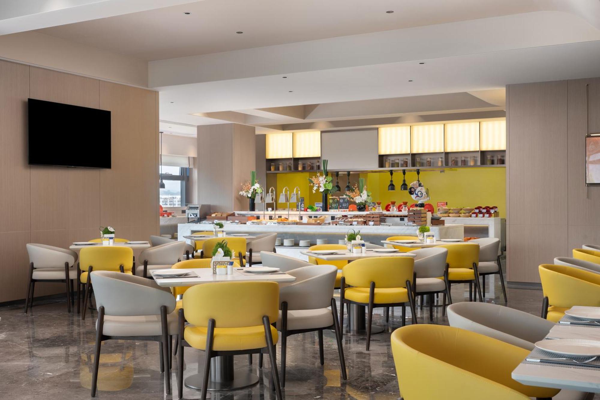 Hampton By Hilton Huangpu Sports Center 4*
