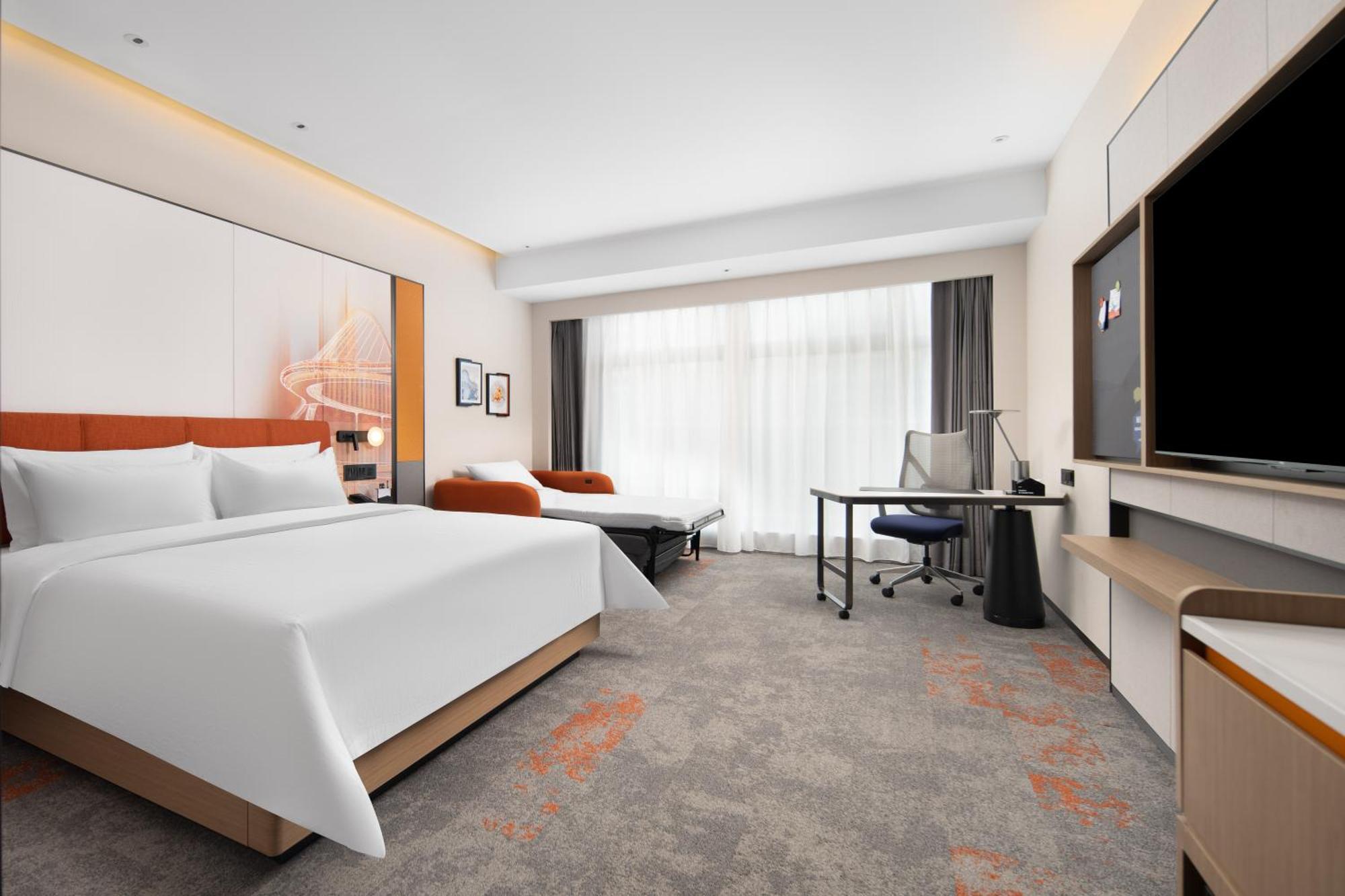 Hotel Hampton By Hilton Huangpu Sports Center 4*