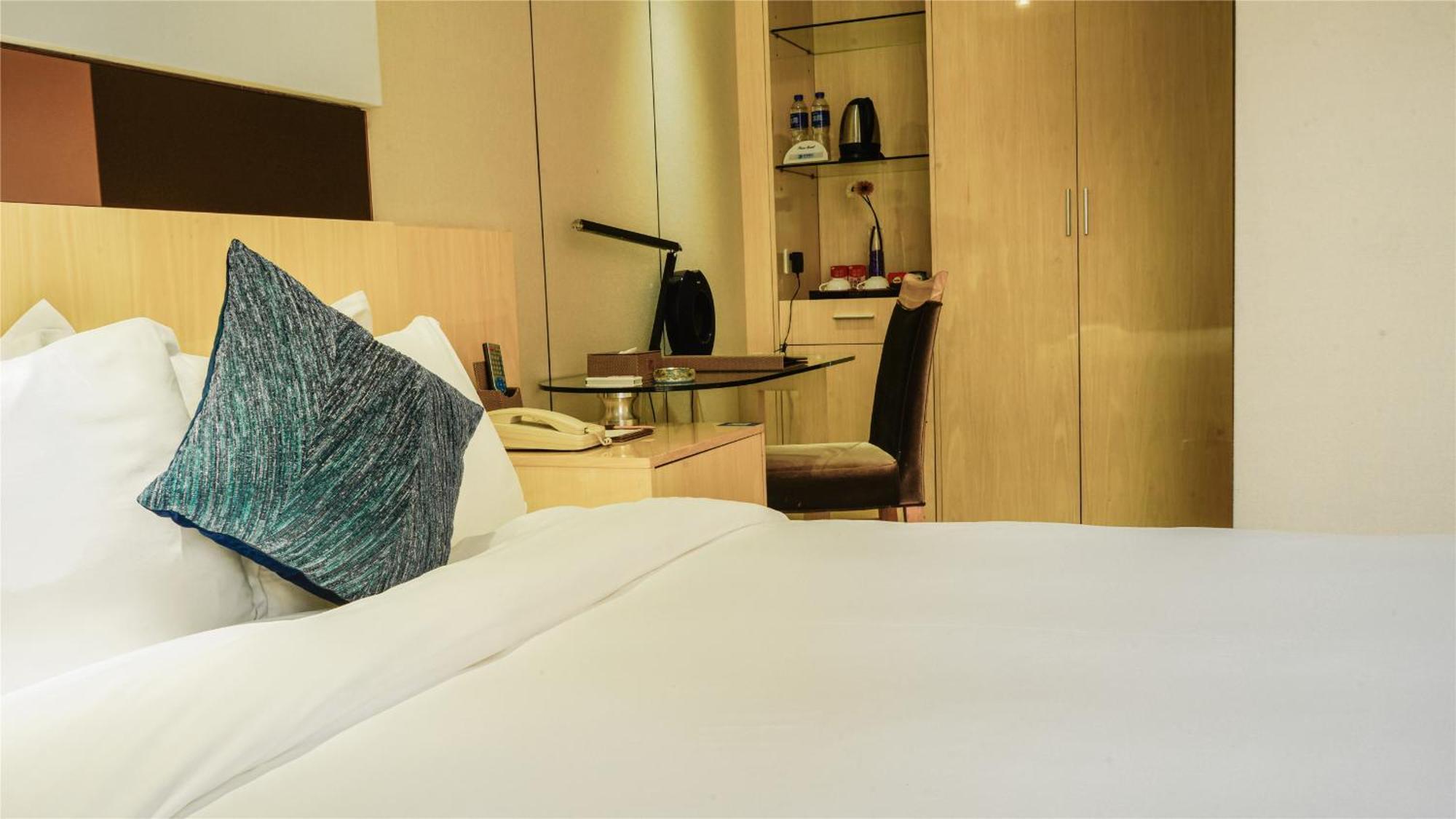 Hotel Paco Ouzhuang Metro Guangzhou-free Shuttle To Fair Guangzhou
