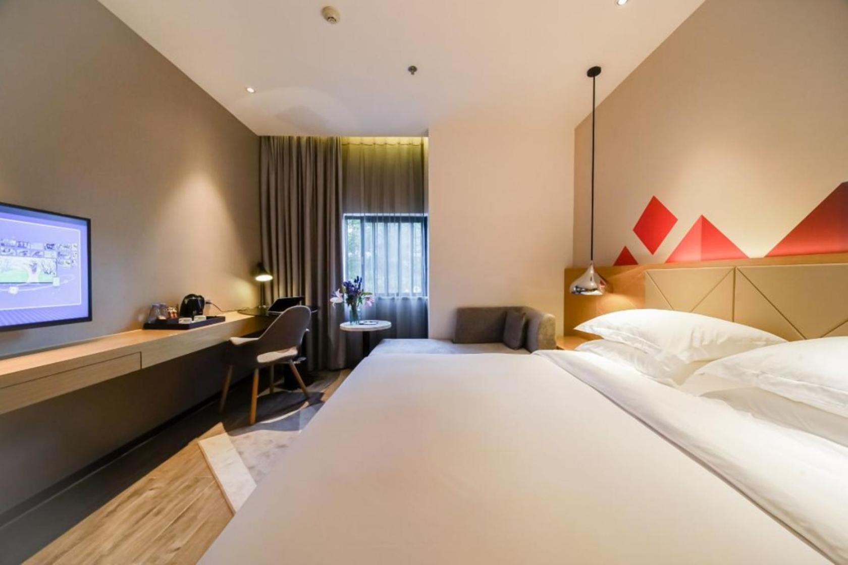 Borrman International Tower Chigang Metro Station Flagship Branch Hotel
