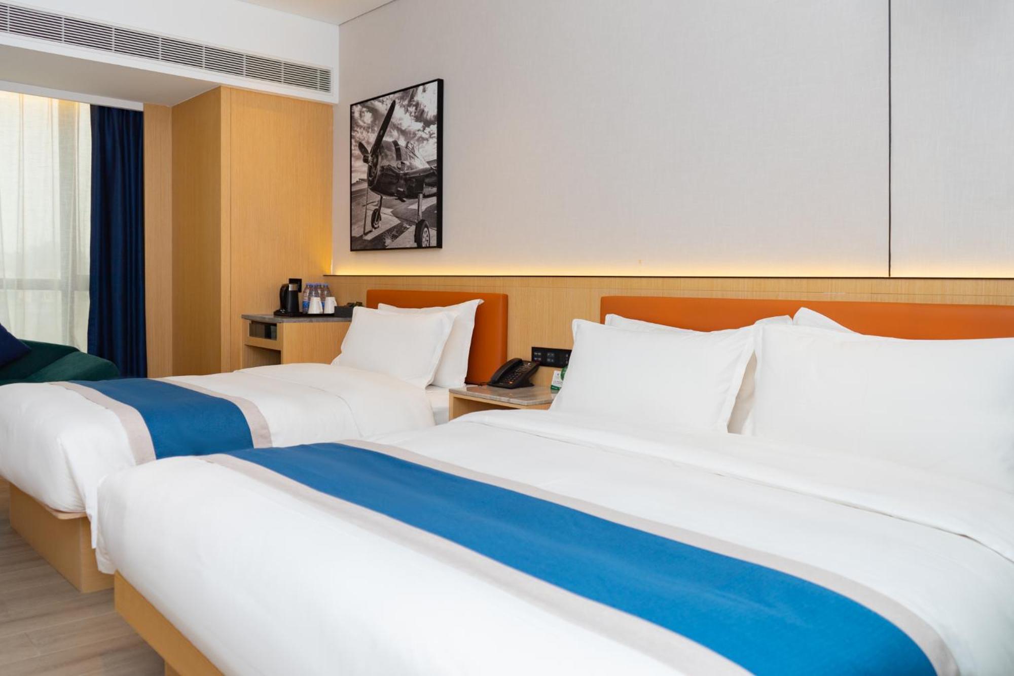 Baiyun Airport Coco Hotel 4*