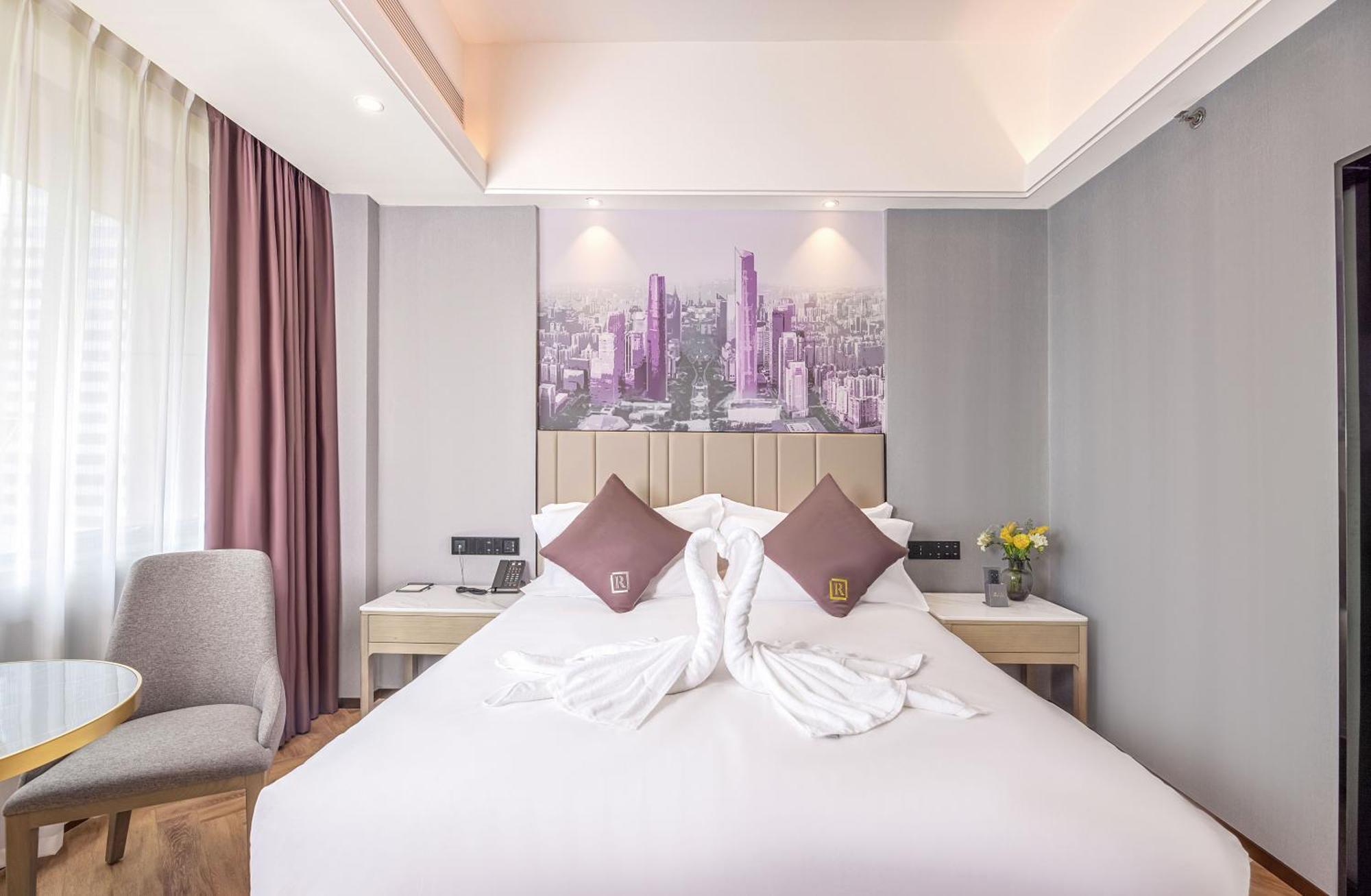 Tianhe Building 4*