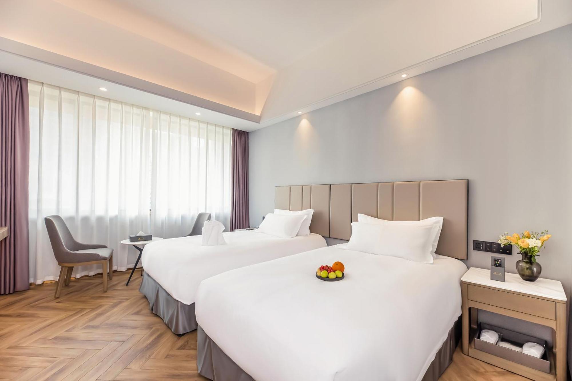 Tianhe Building 4* Guangzhou
