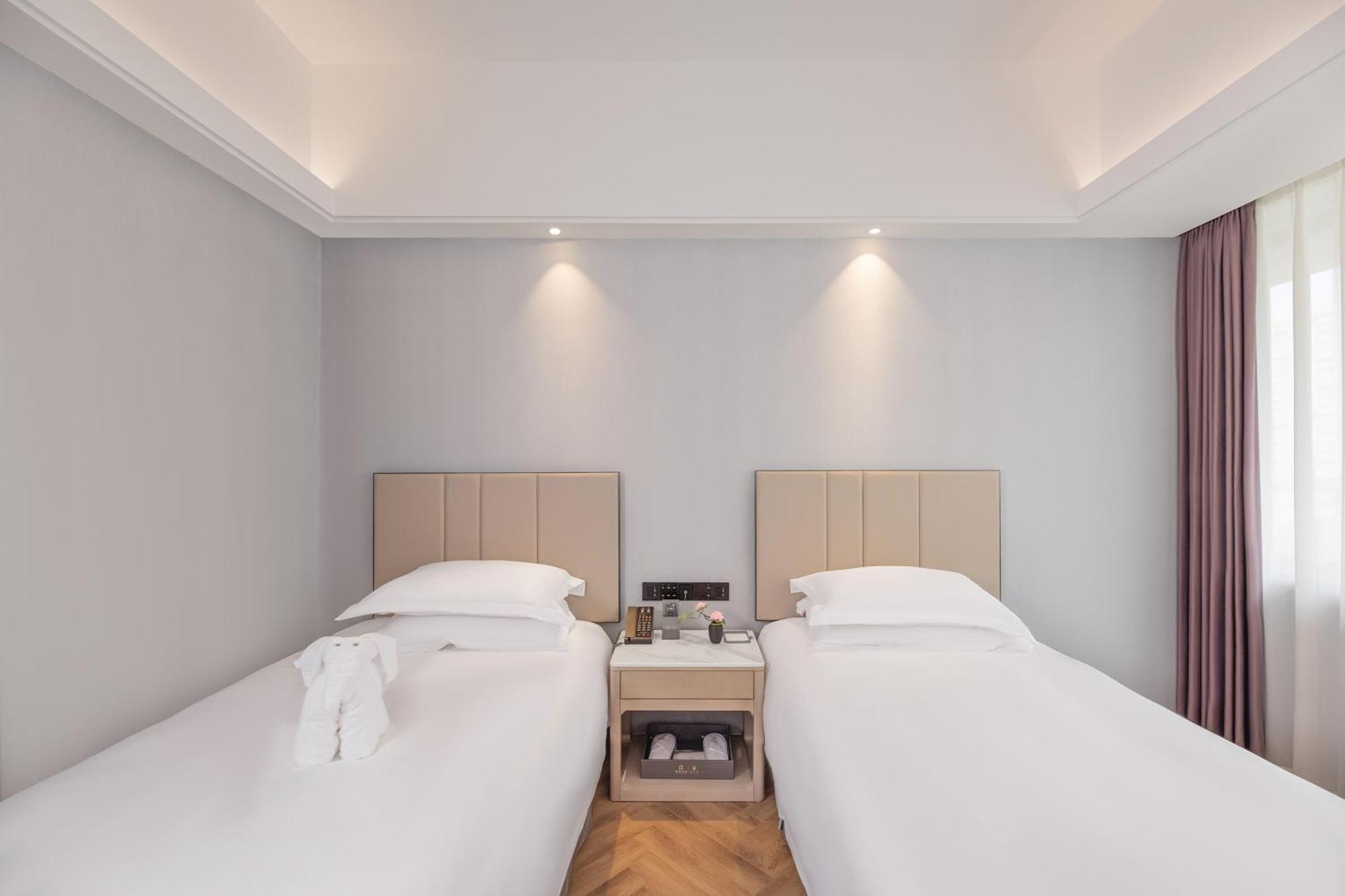 Hotel Tianhe Building 4*