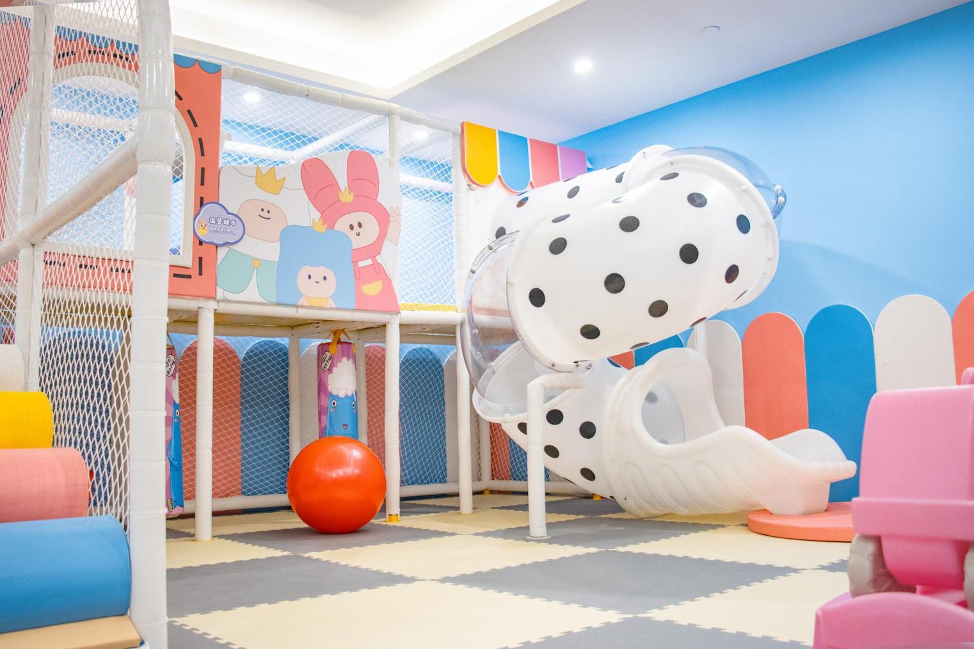 Crowne Plaza Huadu By Ihg - Free Shuttle Bus Between To Exhibition Center During Fair