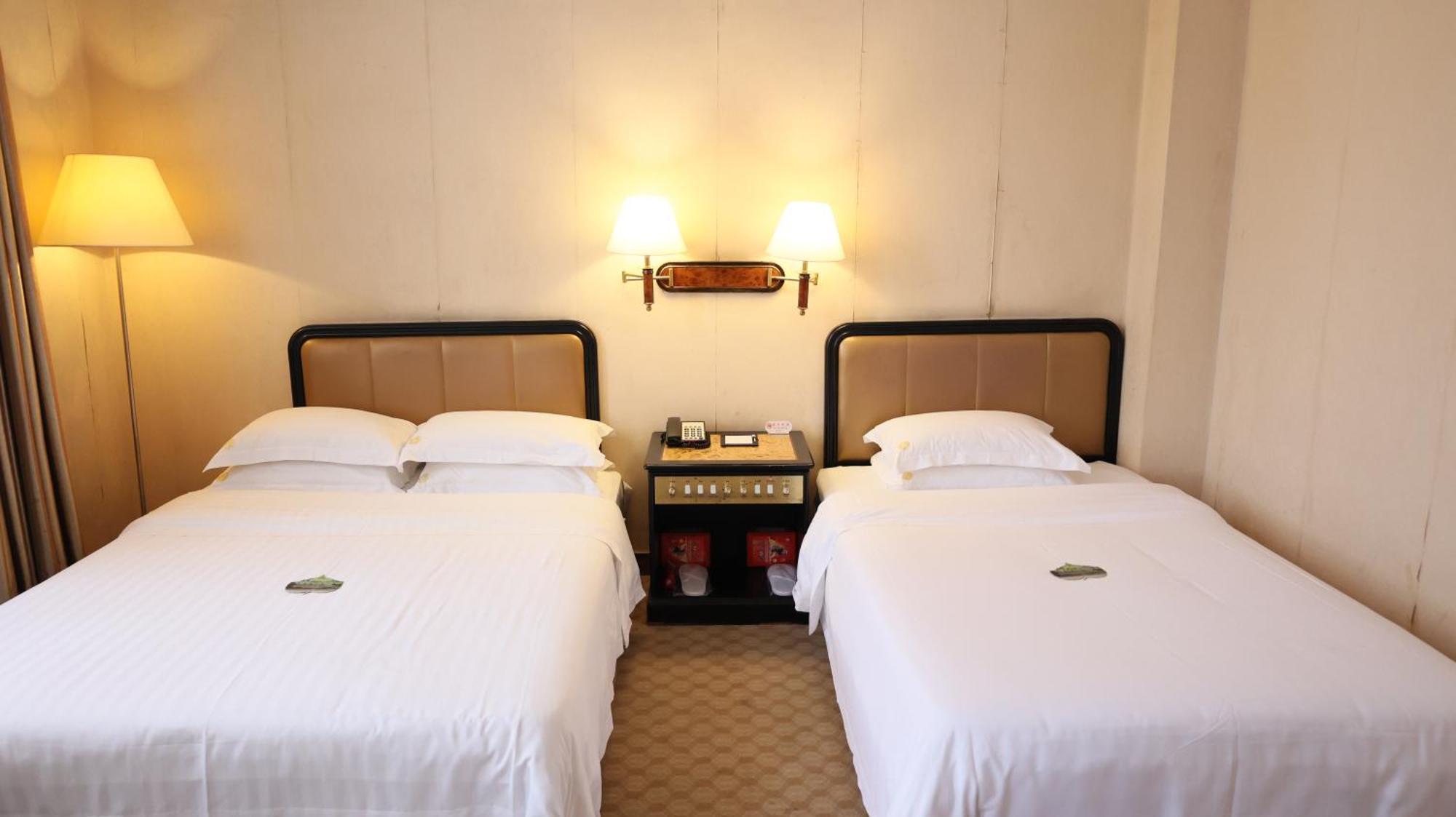Aiqun - Fair Free Shuttle Bus During Fair Period Hotel