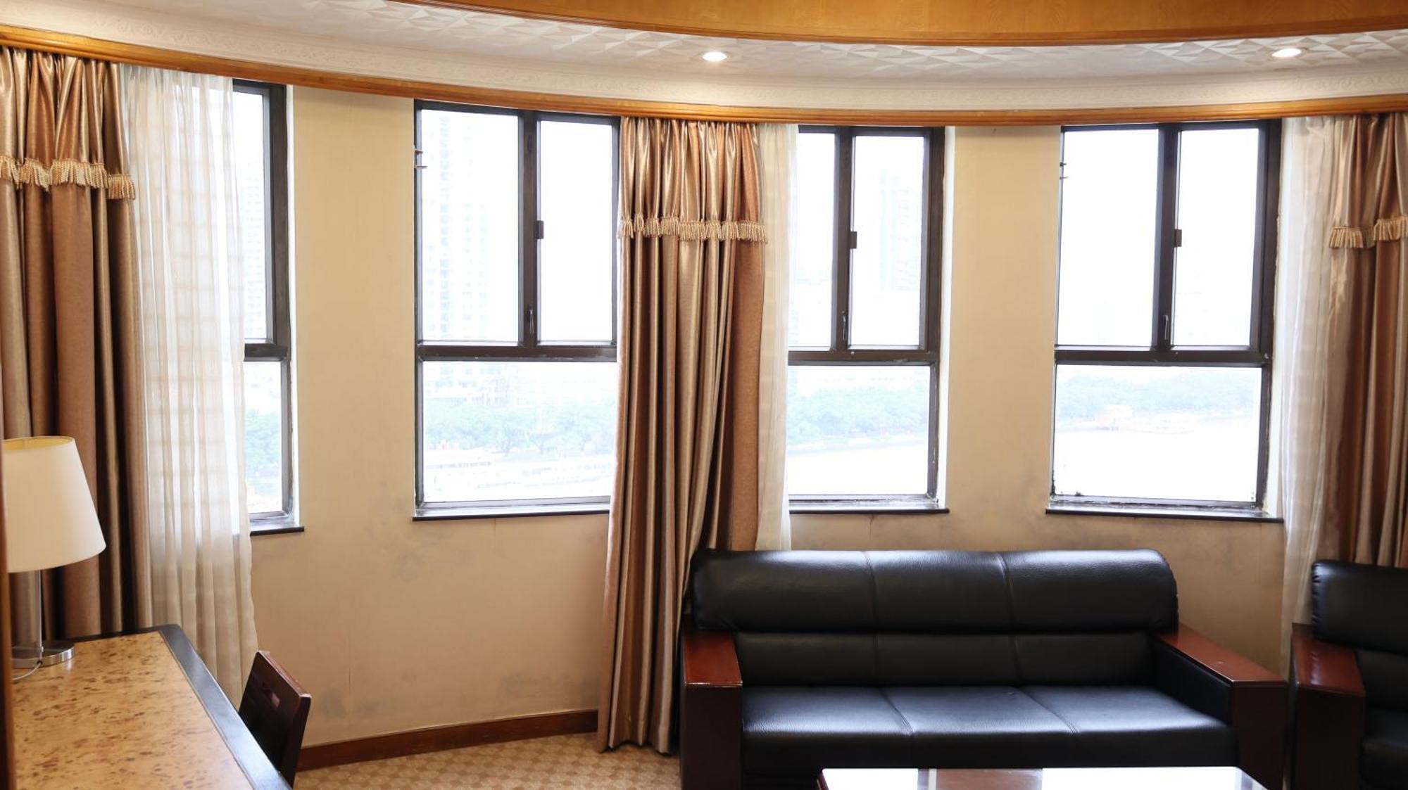 Aiqun - Fair Free Shuttle Bus During Fair Period Hotel 3*