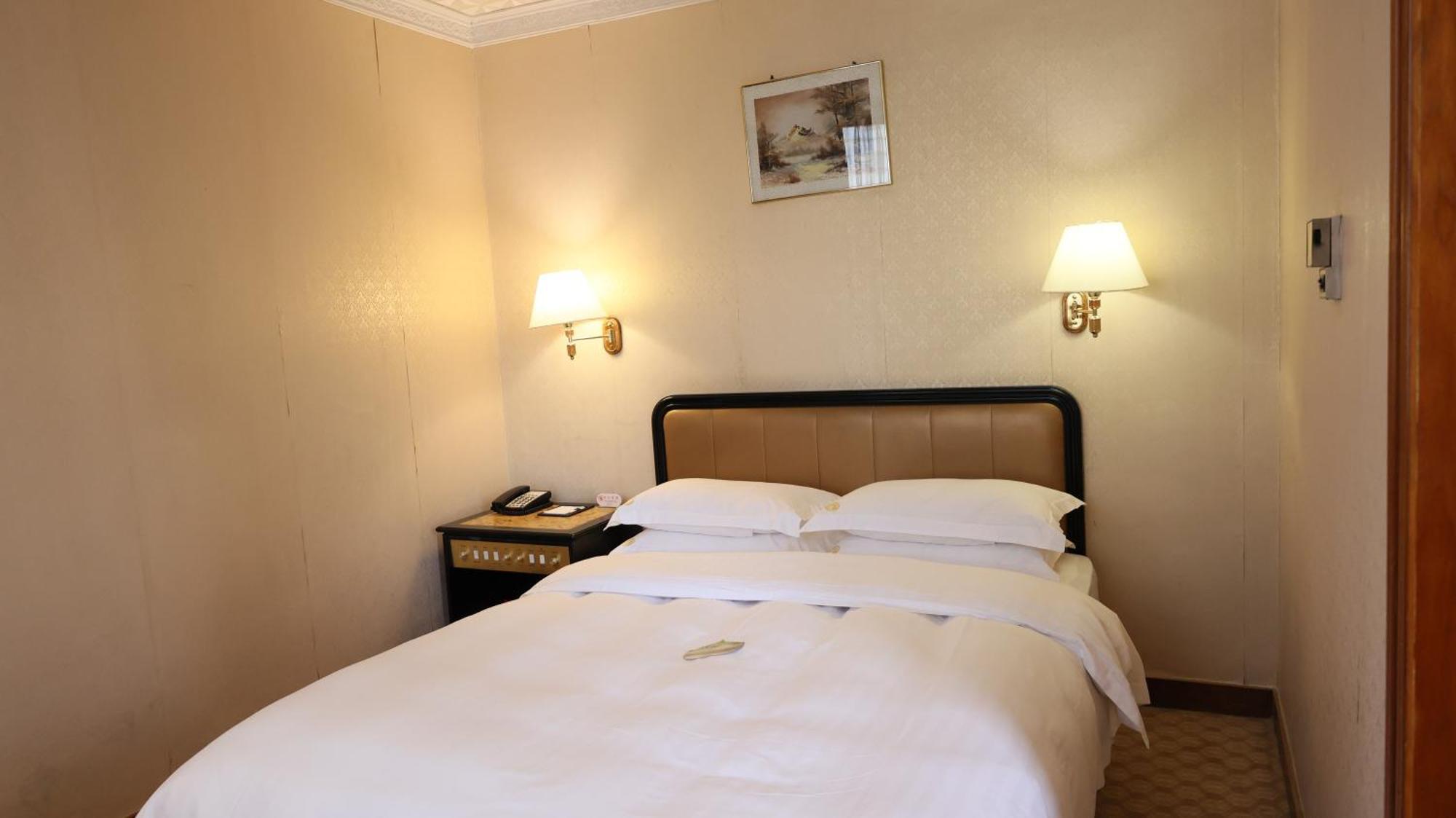 Hotel Aiqun - Fair Free Shuttle Bus During Fair Period 3*