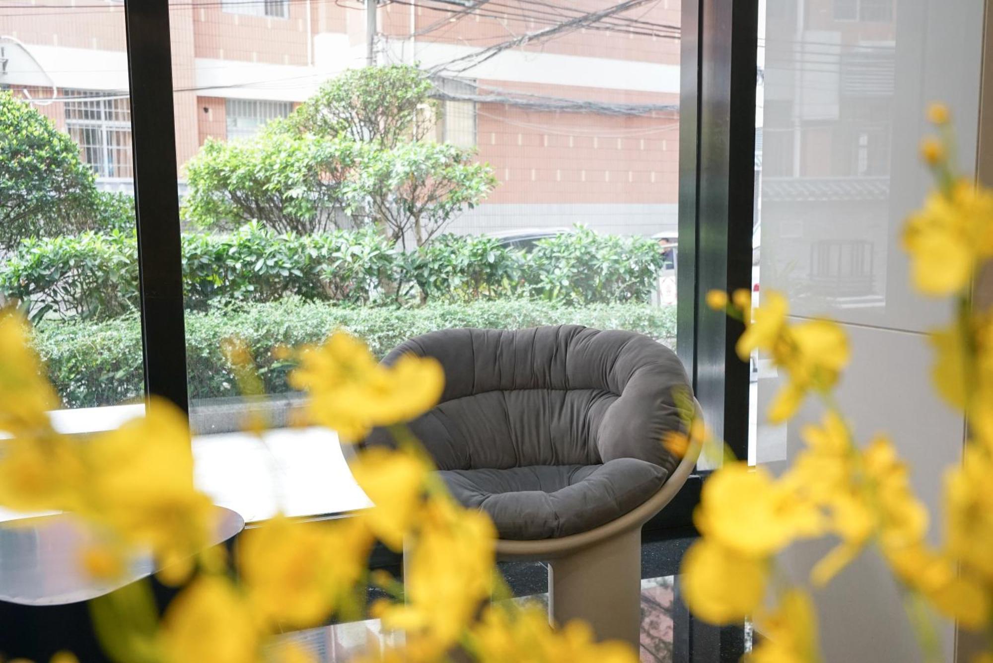 Hotel Paco Ouzhuang Metro Guangzhou-free Shuttle To Fair 4*
