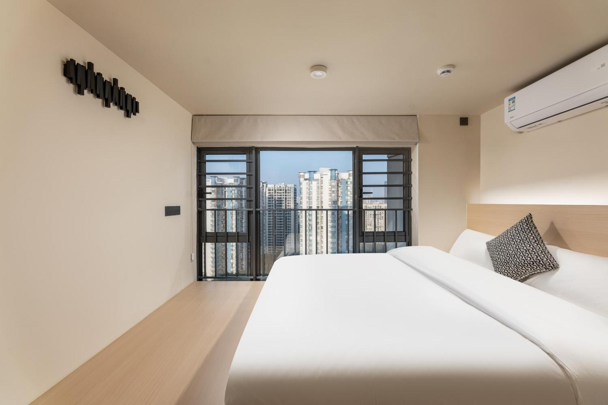 Hotel Gtooo 4*