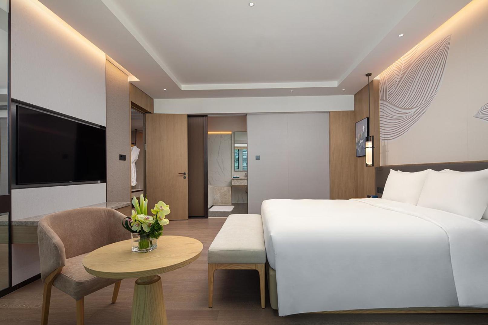 Hotel Wyndham Huangbian Metro Branch - Free Shuttle Bus To Fair Guangzhou