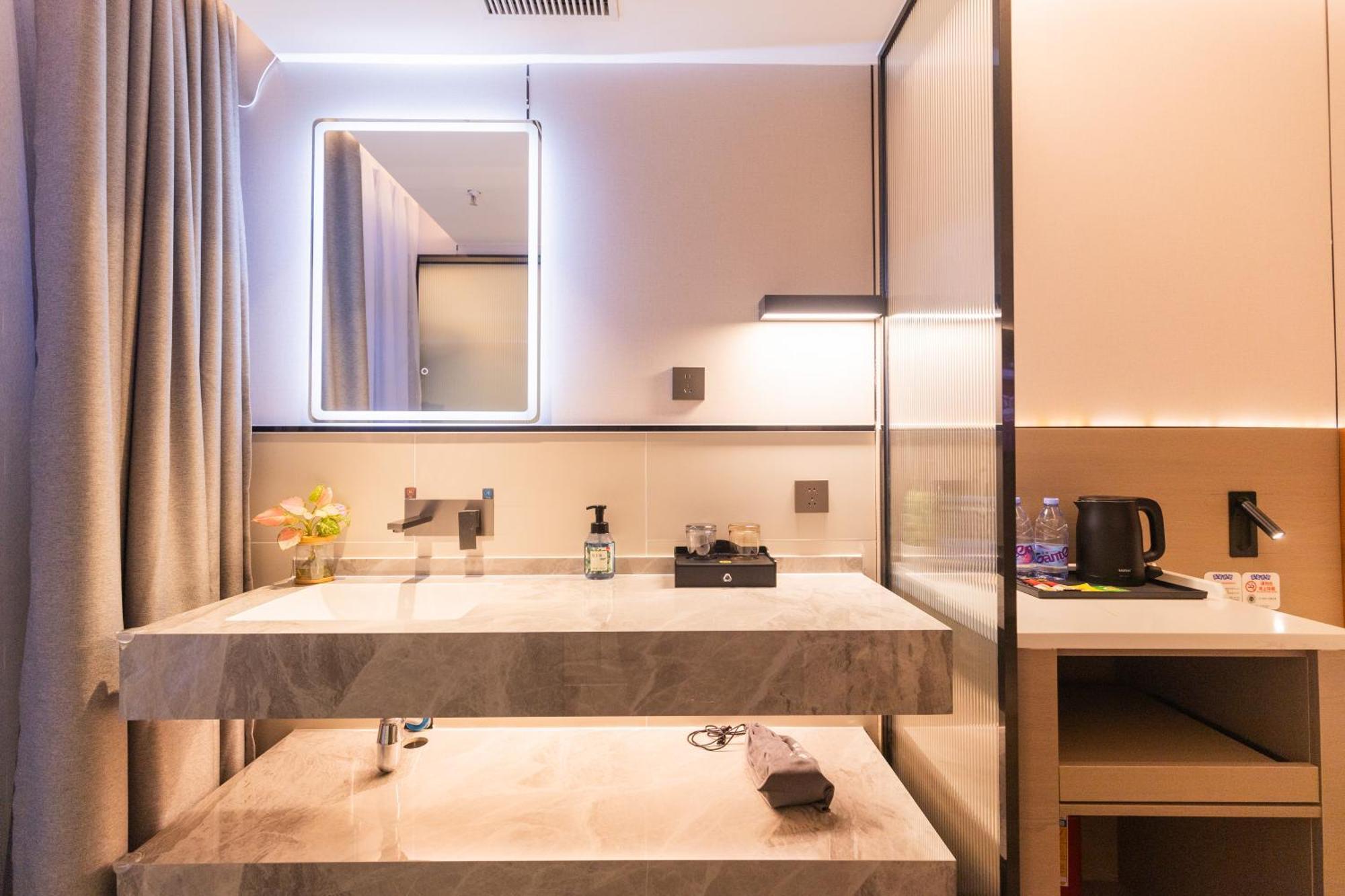 Yifangli Hotel 3*