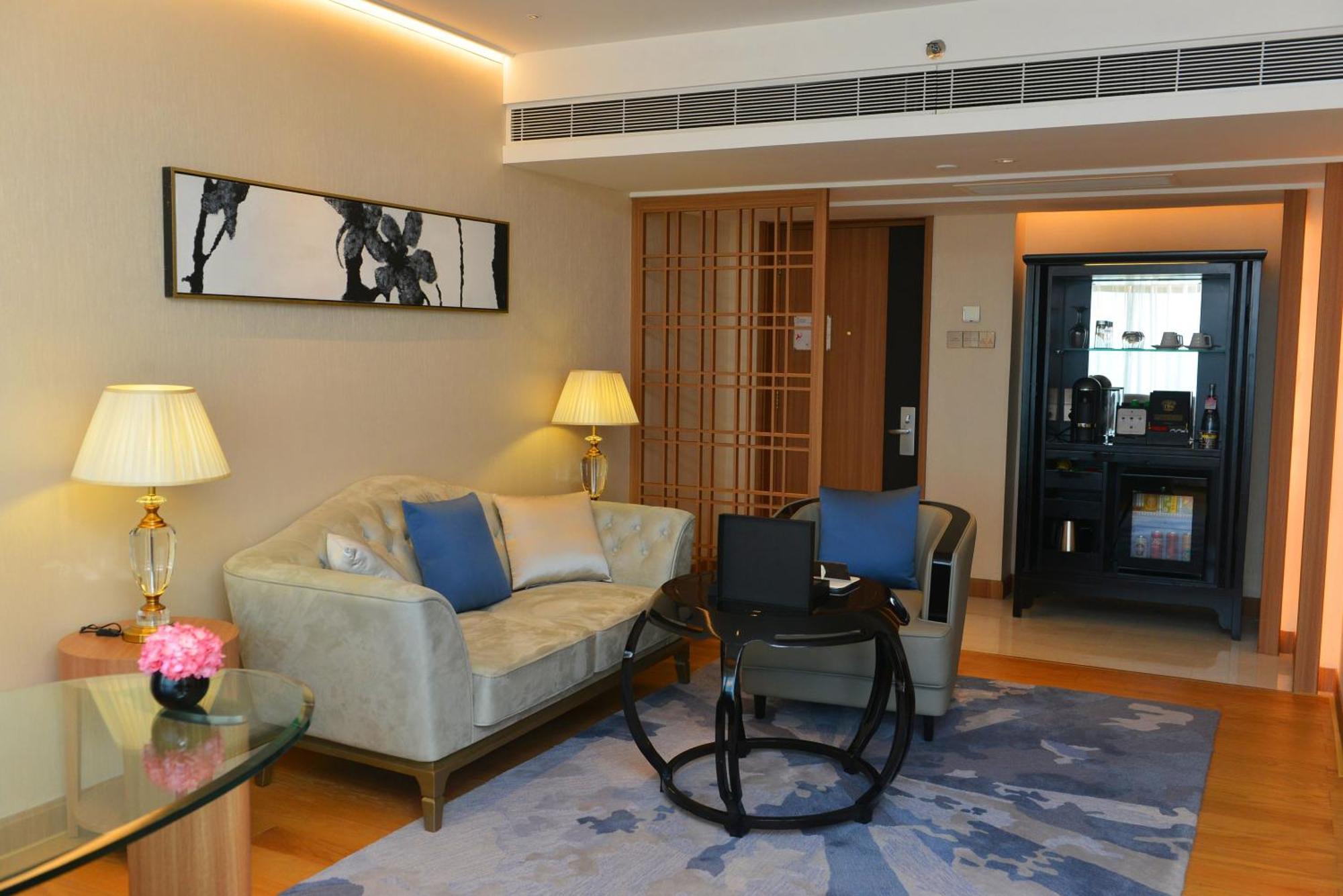 The Garden Guangzhou: Exhibition Center Shuttle & Fair Services Hotel