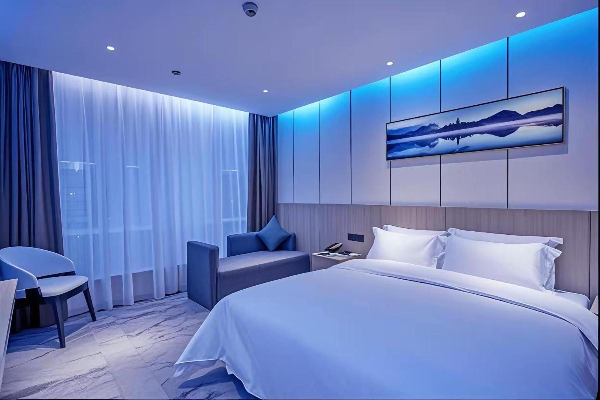 Paco Baiyun Airport Liantang Metro Hotel Guangzhou