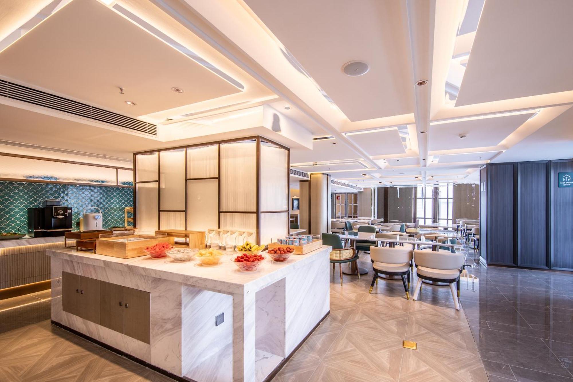 Hotel Atour Zhongcun Hanxi Changlong Metro Station