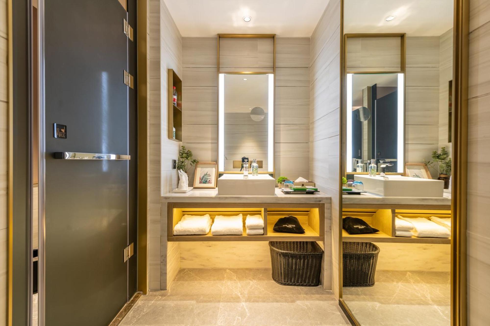 Echarm International Ouzhuang Metro Station Branch - Free Deliver Service To Fair Complex During Fair Period Hotel Guangzhou