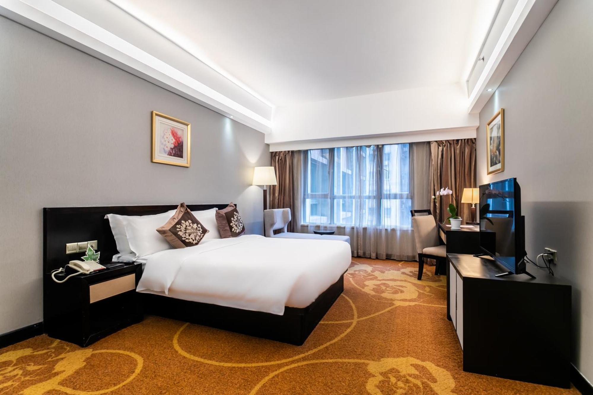 Landmark International 4* Canton