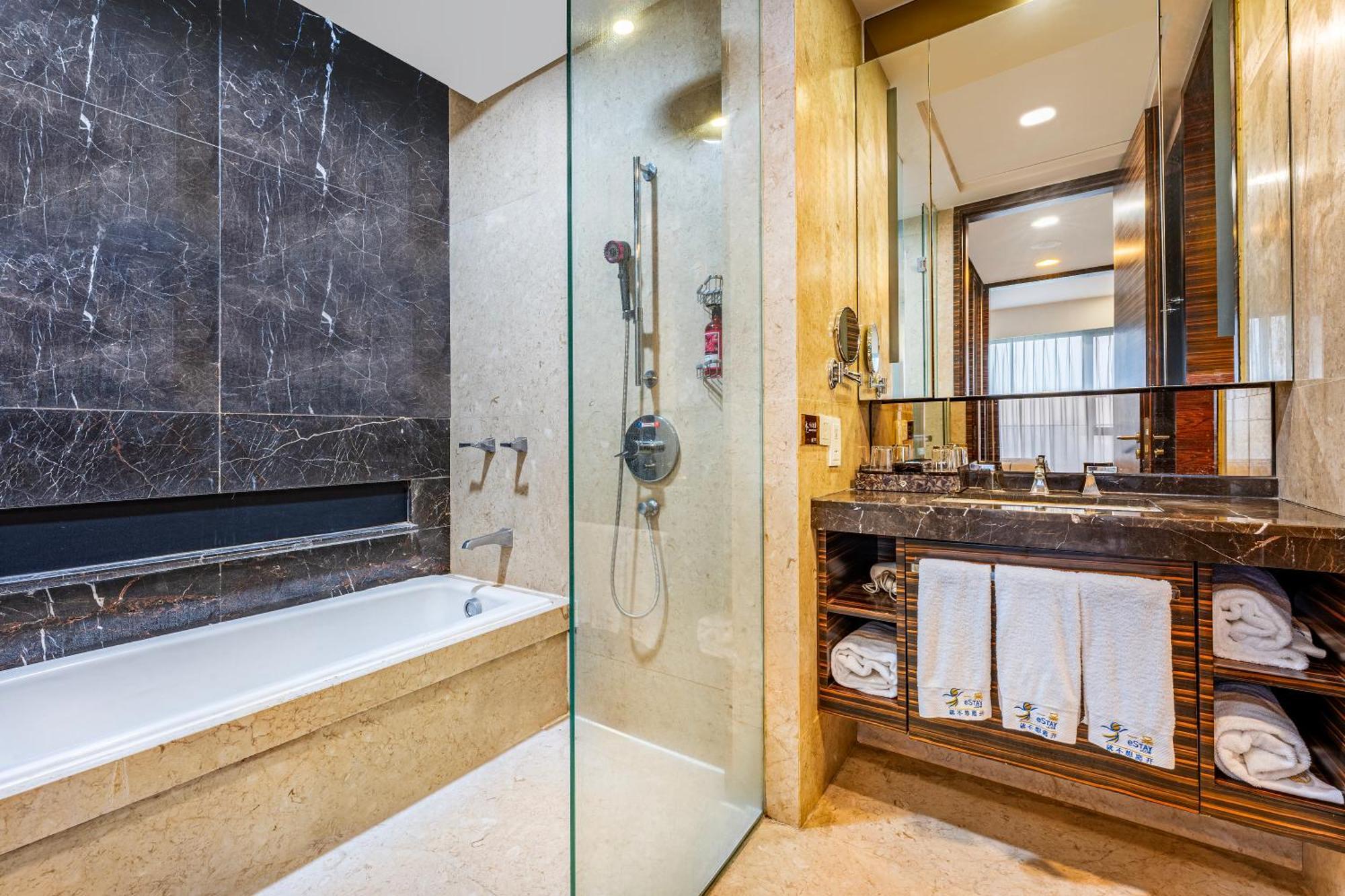 Estay Residence-poly World Trade Center * Guangzhou