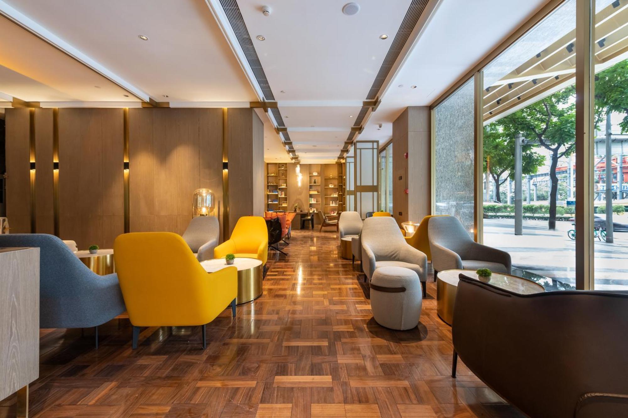 Echarm International Ouzhuang Metro Station Branch - Free Deliver Service To Fair Complex During Fair Period Hotel