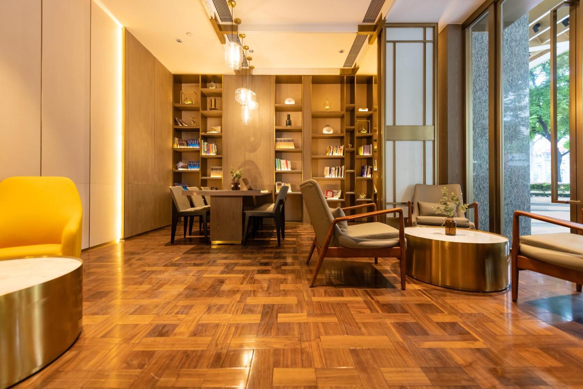 Echarm International Ouzhuang Metro Station Branch - Free Deliver Service To Fair Complex During Fair Period Hotel Guangzhou