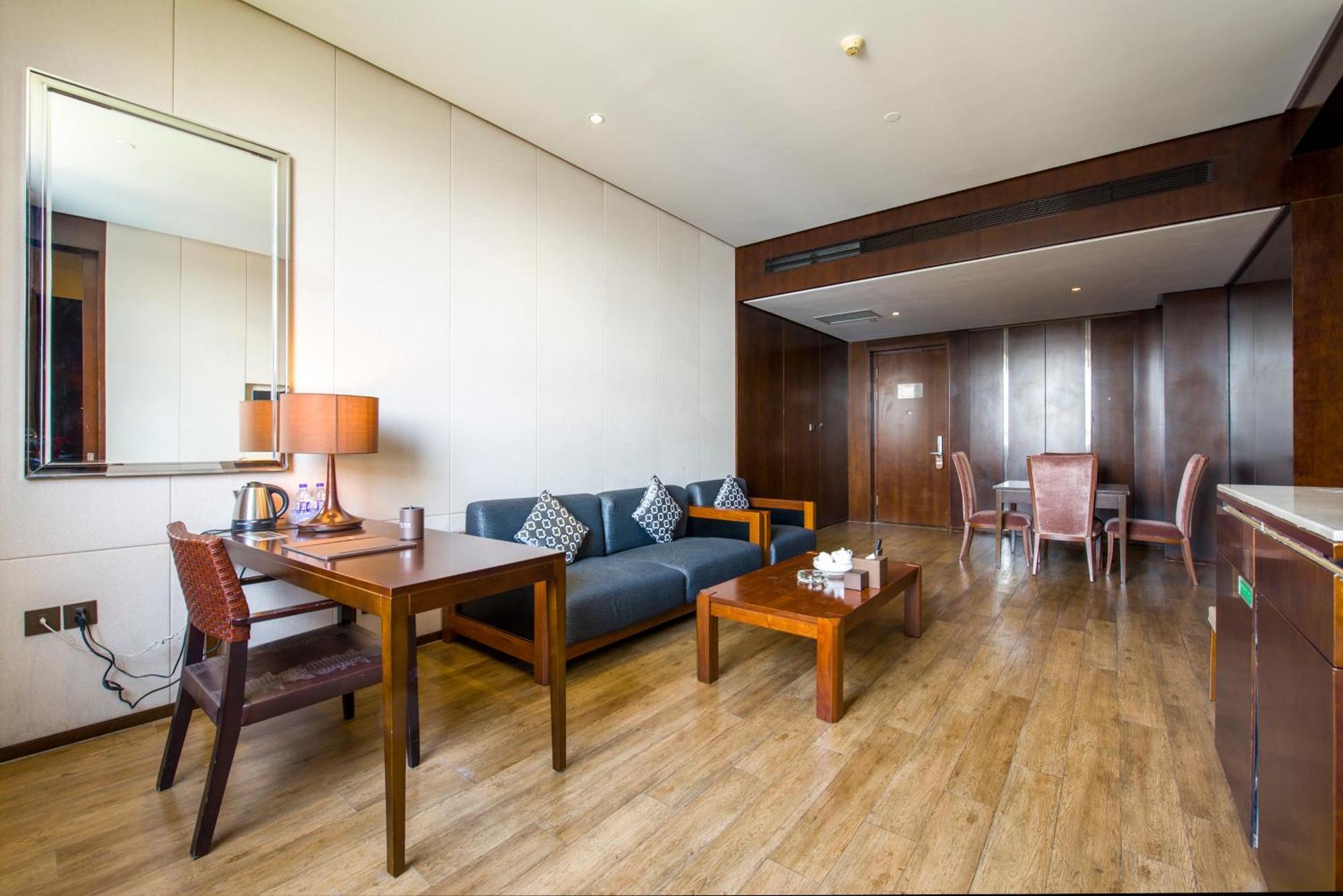 Merlinhood Xiajiao Metro Station Shaxi International Supplies Hotel 4*
