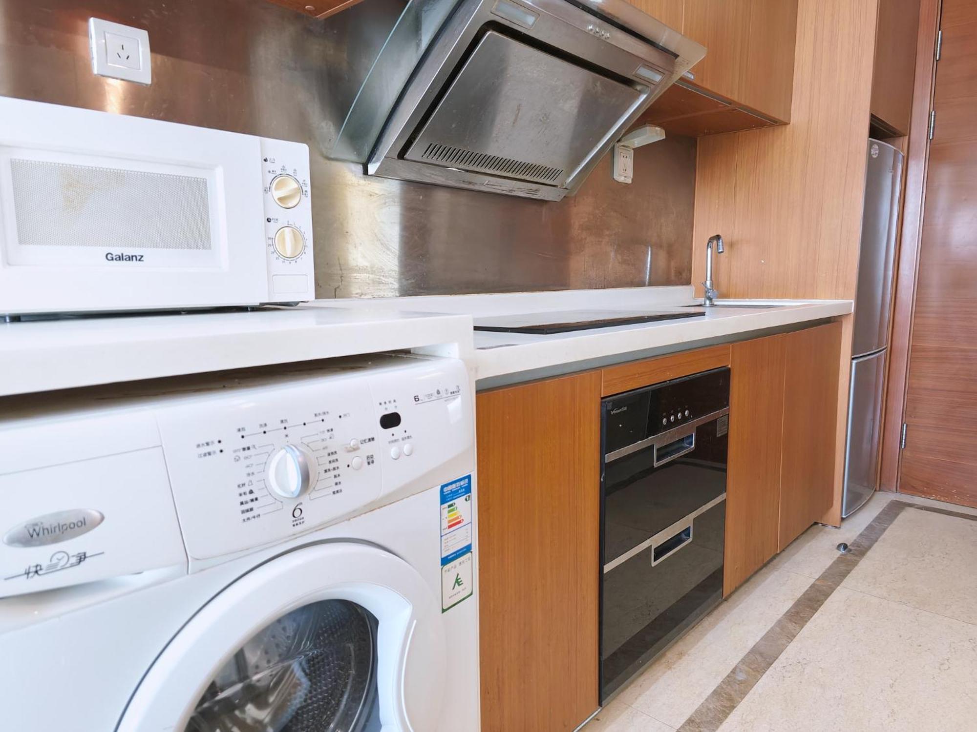 Yoyo International Apartment