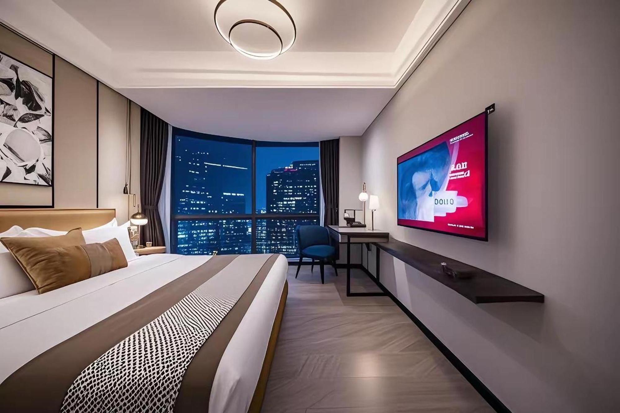 Hotel Yun Jin View - Taikoo Hui Zhujiang New Town Tianhe Sports Center 3*