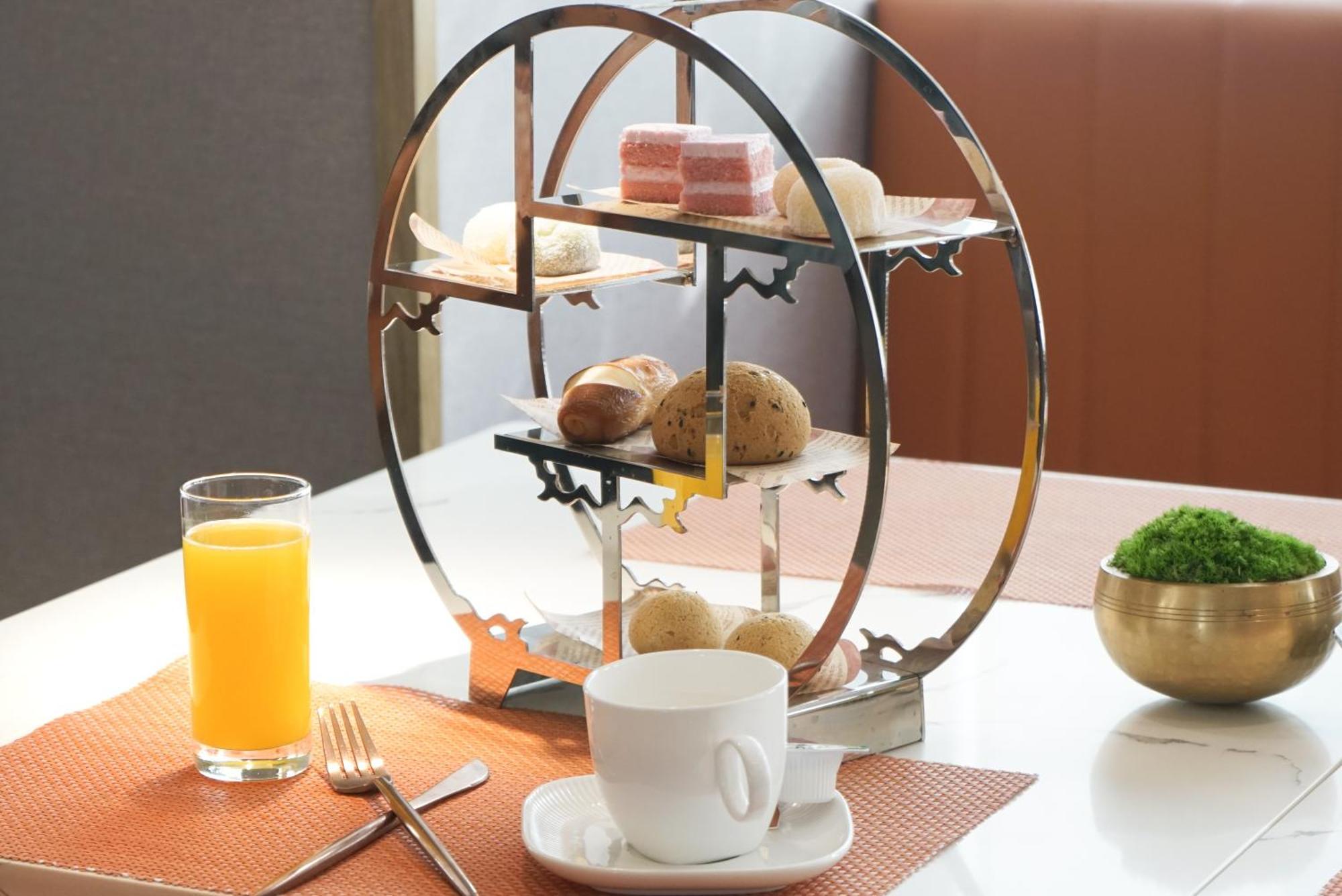 Hotel Arthur Luogang Xiangang Metro Guangzhou-free Shuttle Bus For Fair&free Breakfast And Afternoon Tea 4*