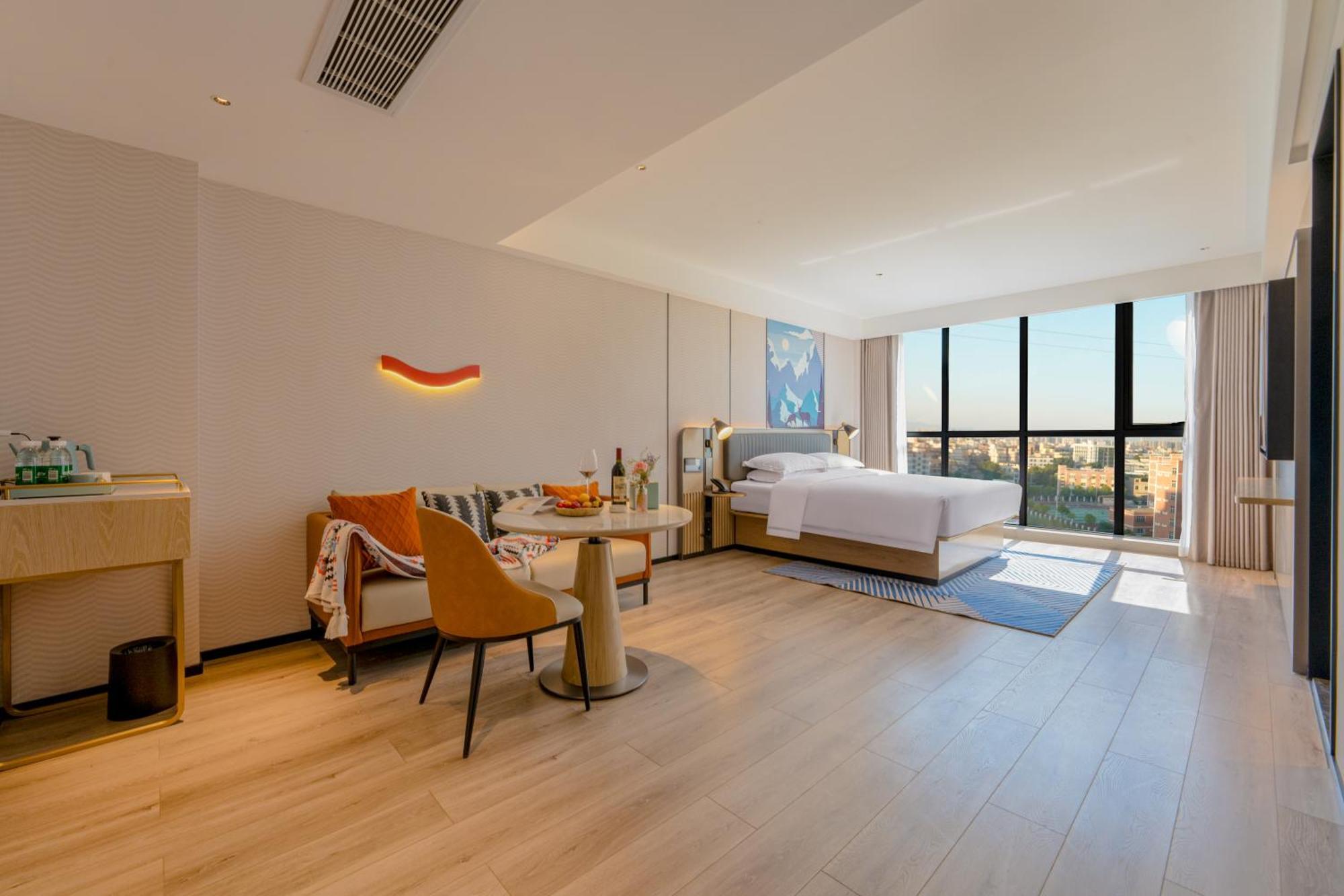 Echarm International Baiyun International Airport Qingbu Metro Branch - Free Deliver Service To Baiyun International Airport & Free Deliver Service To Fair Complex During Fair Period Hotel Guangzhou