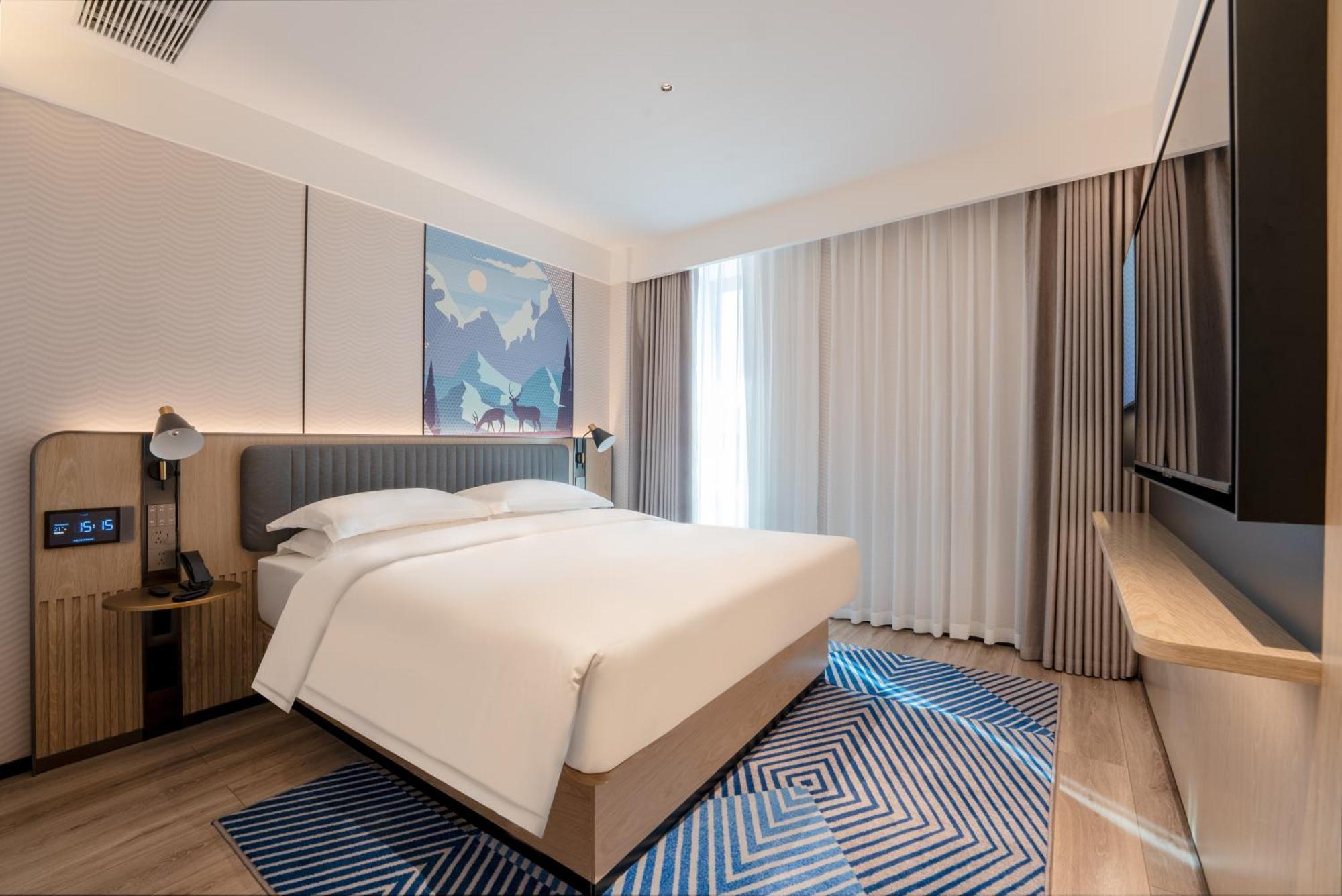 Echarm International Baiyun International Airport Qingbu Metro Branch - Free Deliver Service To Baiyun International Airport & Free Deliver Service To Fair Complex During Fair Period Hotel