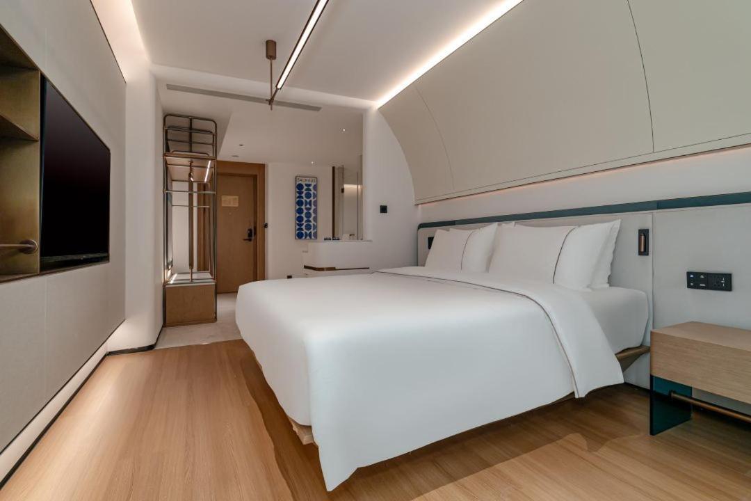 Yee Hotel 4*