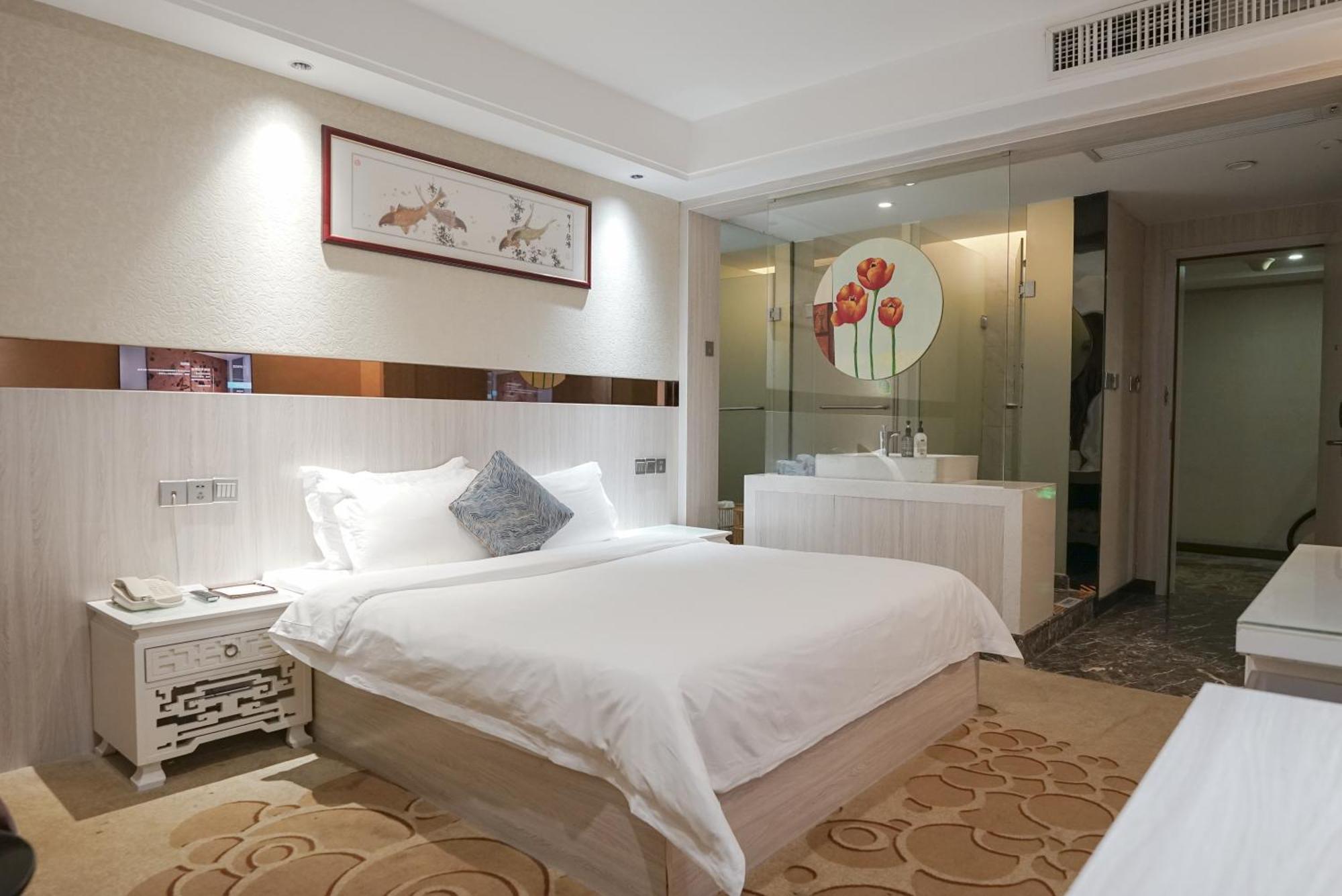 Hotel Paco Hotel Tianhe Coach Terminal Metro Satation Guangzhou-Free Shuttle Bus For Canton Fair Guangzhou