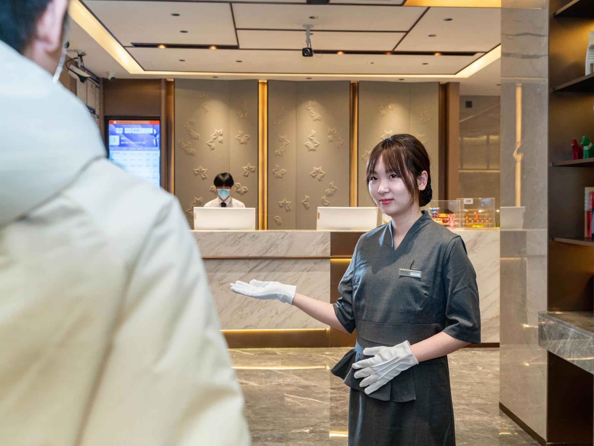 Lavande International Us Consulate General Grandview Plaza Branch - Free Shuttle Bus To Fair Complex During Fair Period & Free Vpn Internet Access Hotel 3*