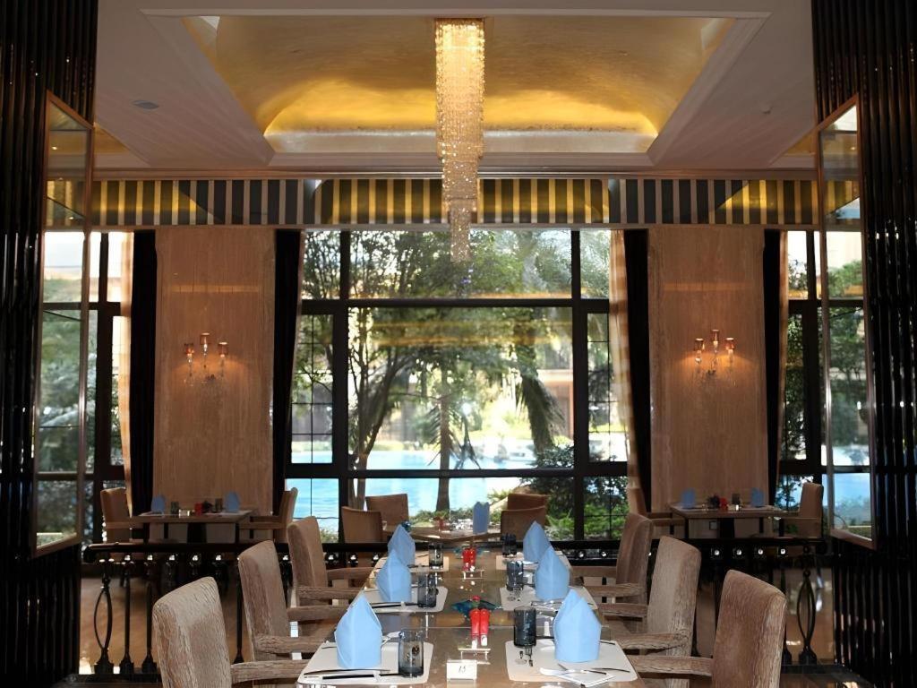 Hotel Chateau Starriver Peninsula Guangzhou