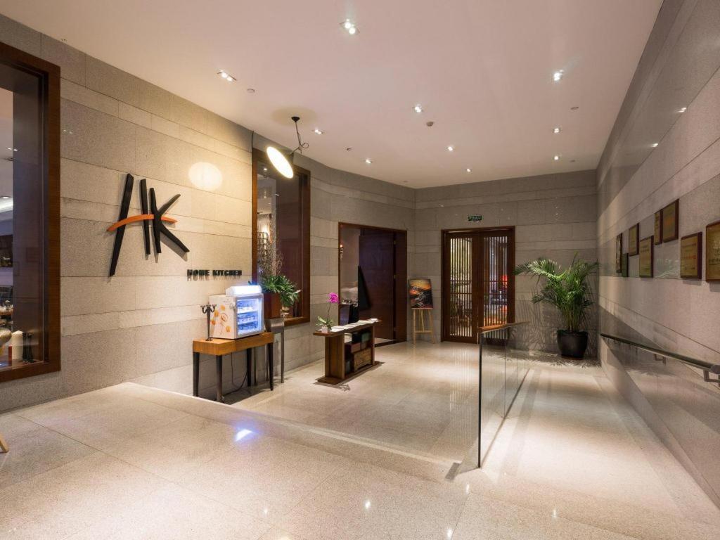 Carat Hotel 4*