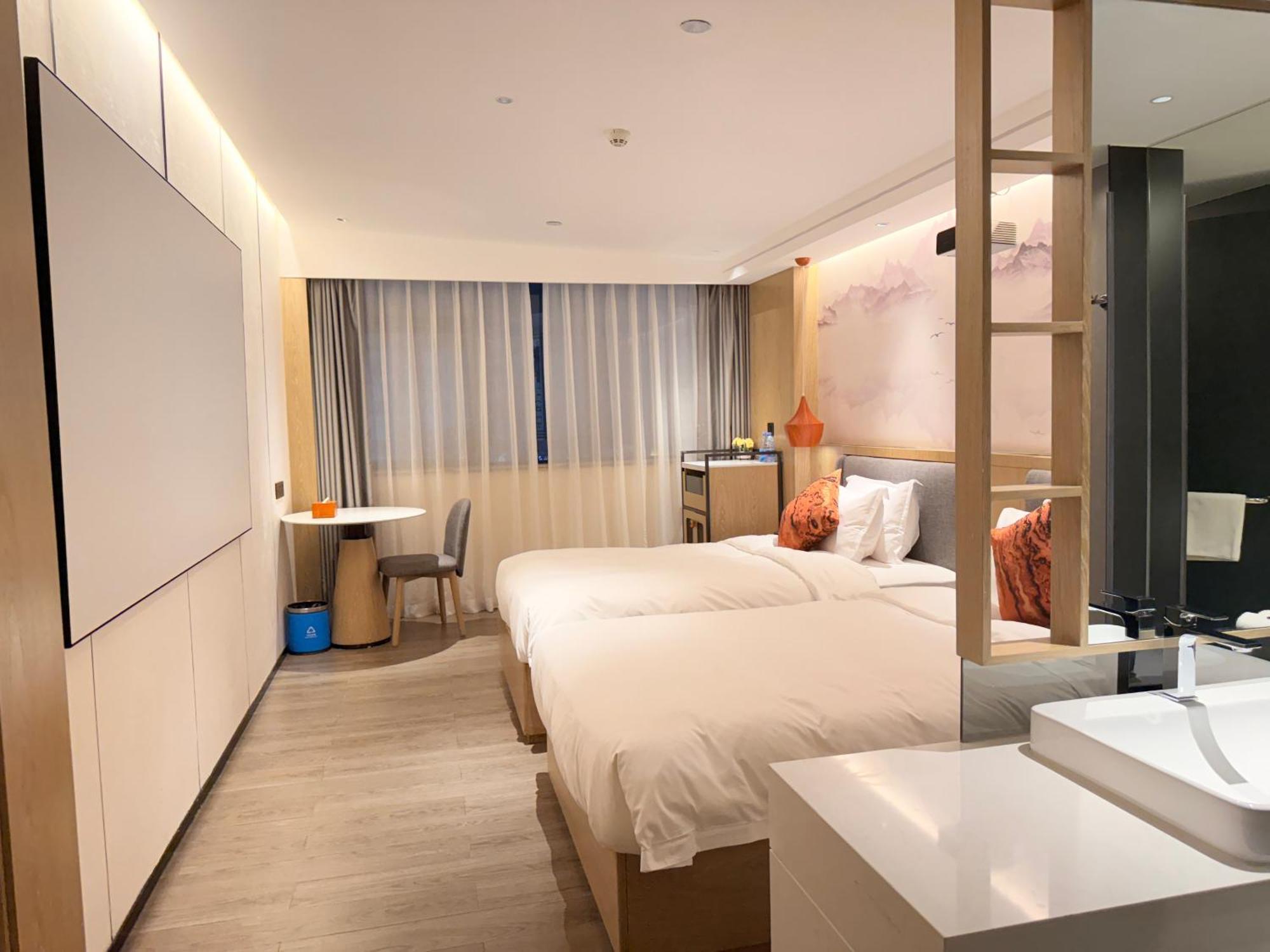 Hotel Paco Botanical Garden Metro Guangzhou-free Shuttle Bus For Fair