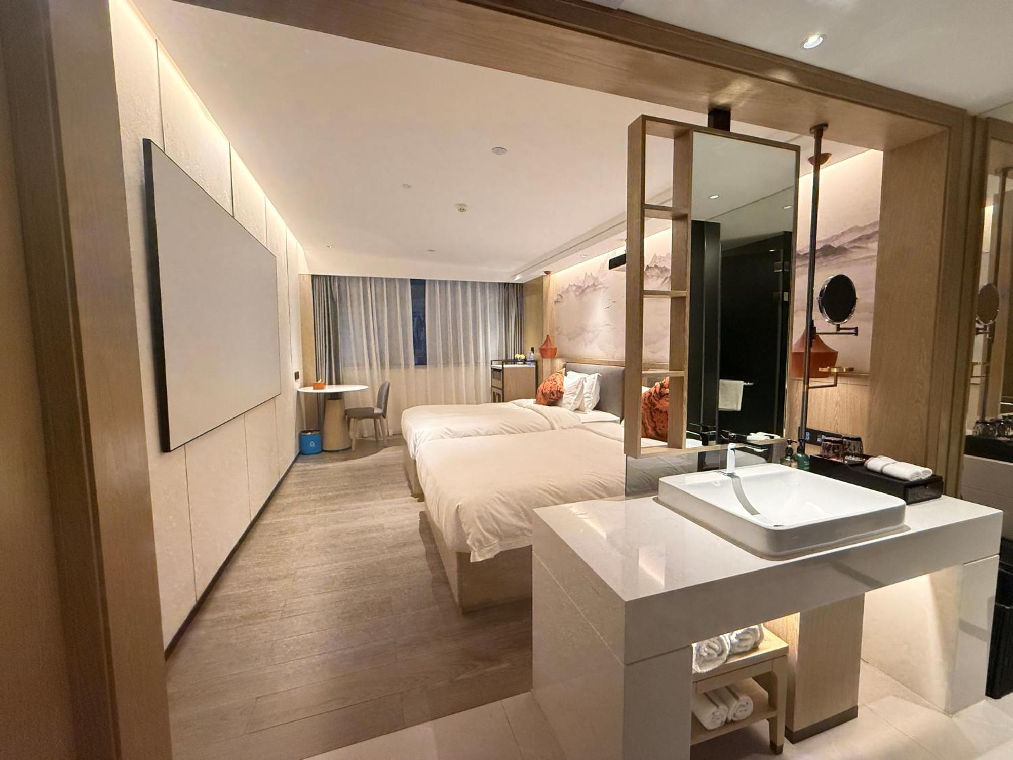 Hotel Paco Botanical Garden Metro Guangzhou-free Shuttle Bus For Fair Canton