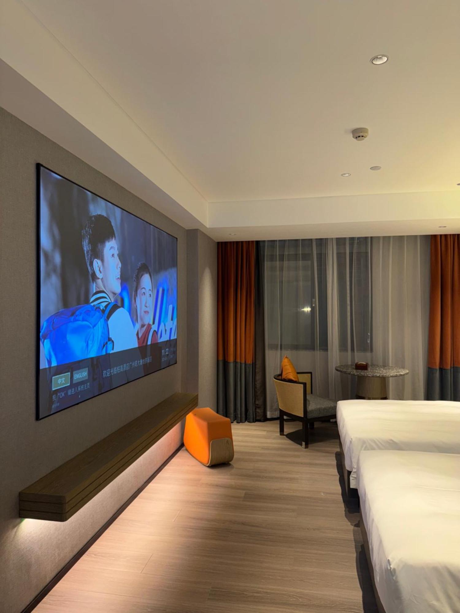Hotel Paco Datang Metro Guangzhou-free Shuttle Bus For Fair