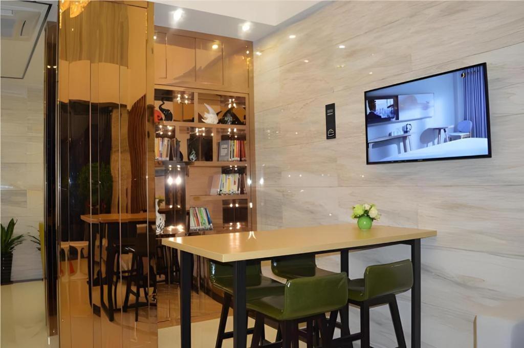 Hotel Comfort Jiahe Wanggang Metro Station Police Academy Changhong