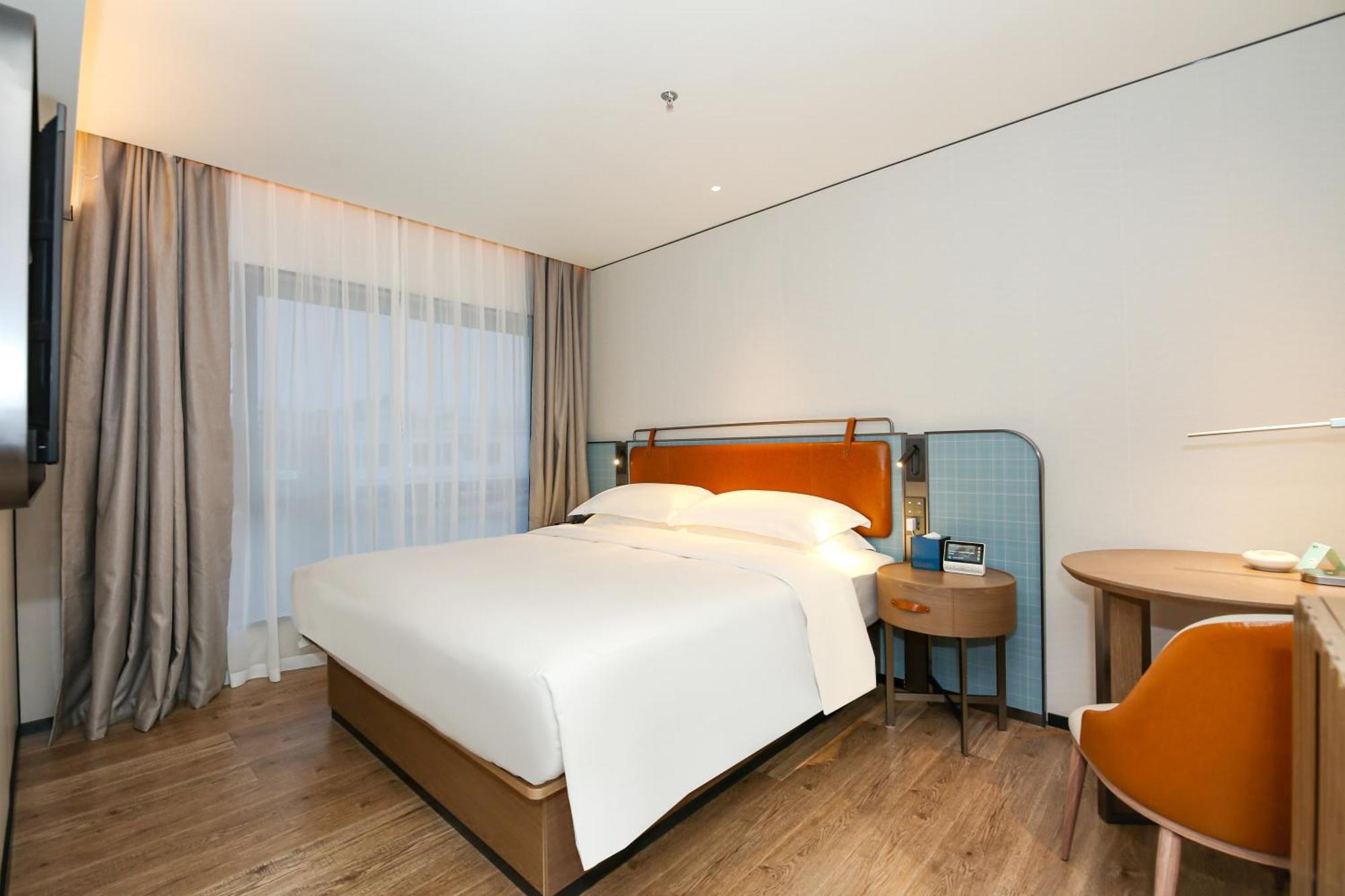 Hotel Echarm International South Railway Station Zhongcun Metro Station Branch - Free Shuttle Bus To Fair Complex During Fair Period