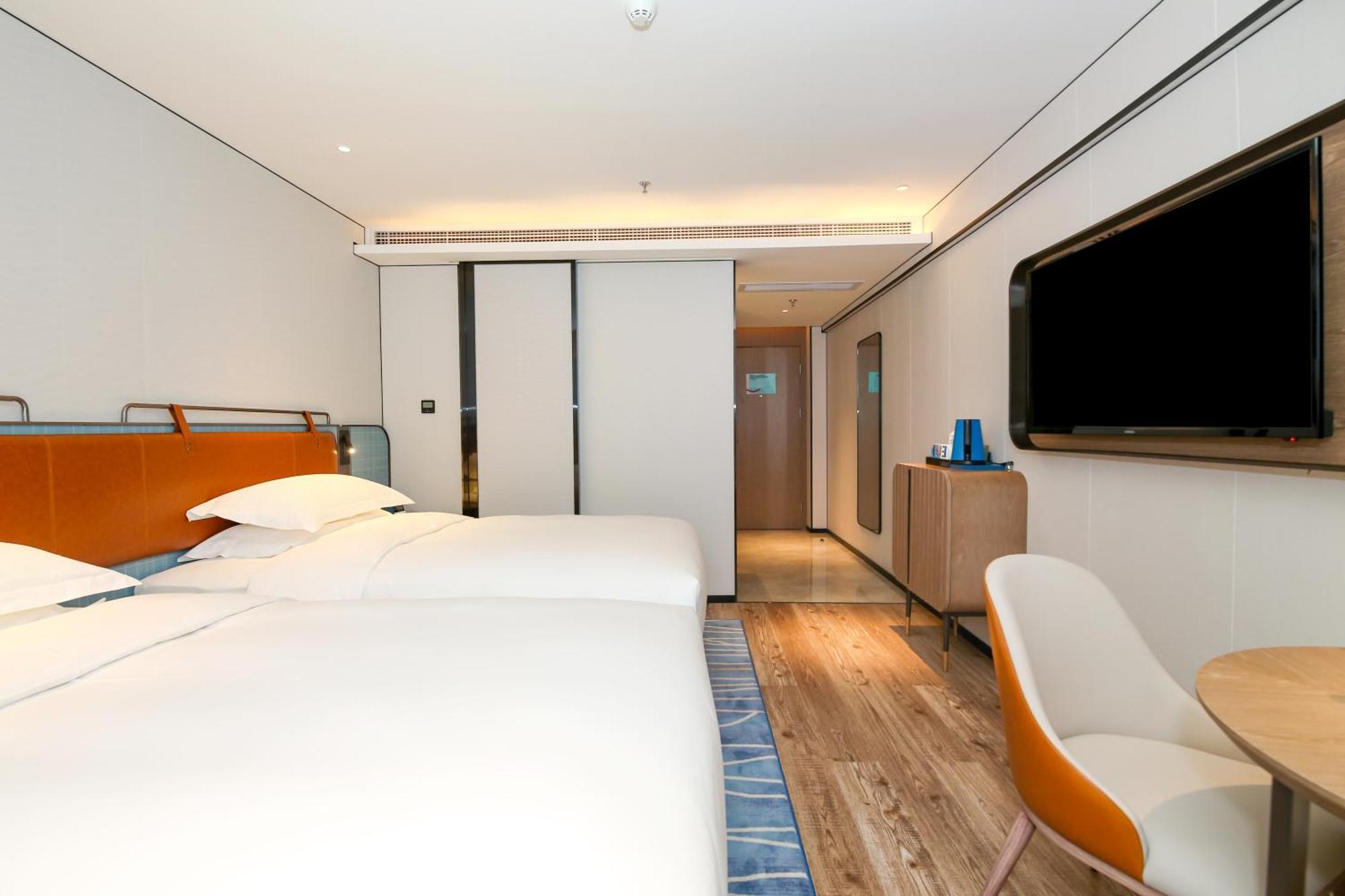 Echarm International South Railway Station Zhongcun Metro Station Branch - Free Shuttle Bus To Fair Complex During Fair Period Hotel