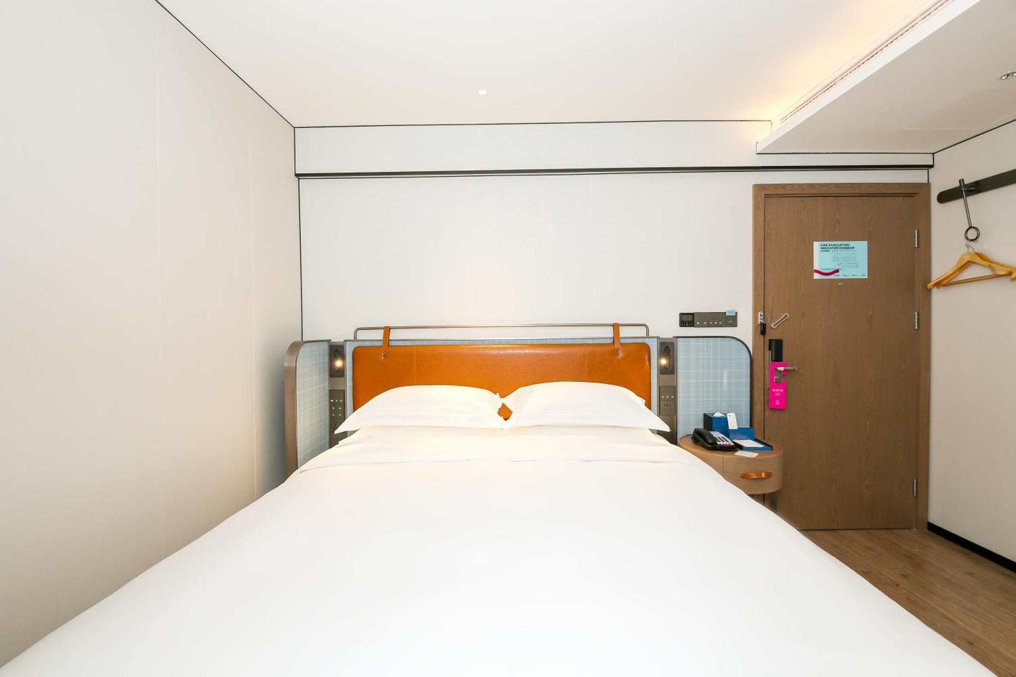 Hotel Echarm International South Railway Station Zhongcun Metro Station Branch - Free Shuttle Bus To Fair Complex During Fair Period Canton