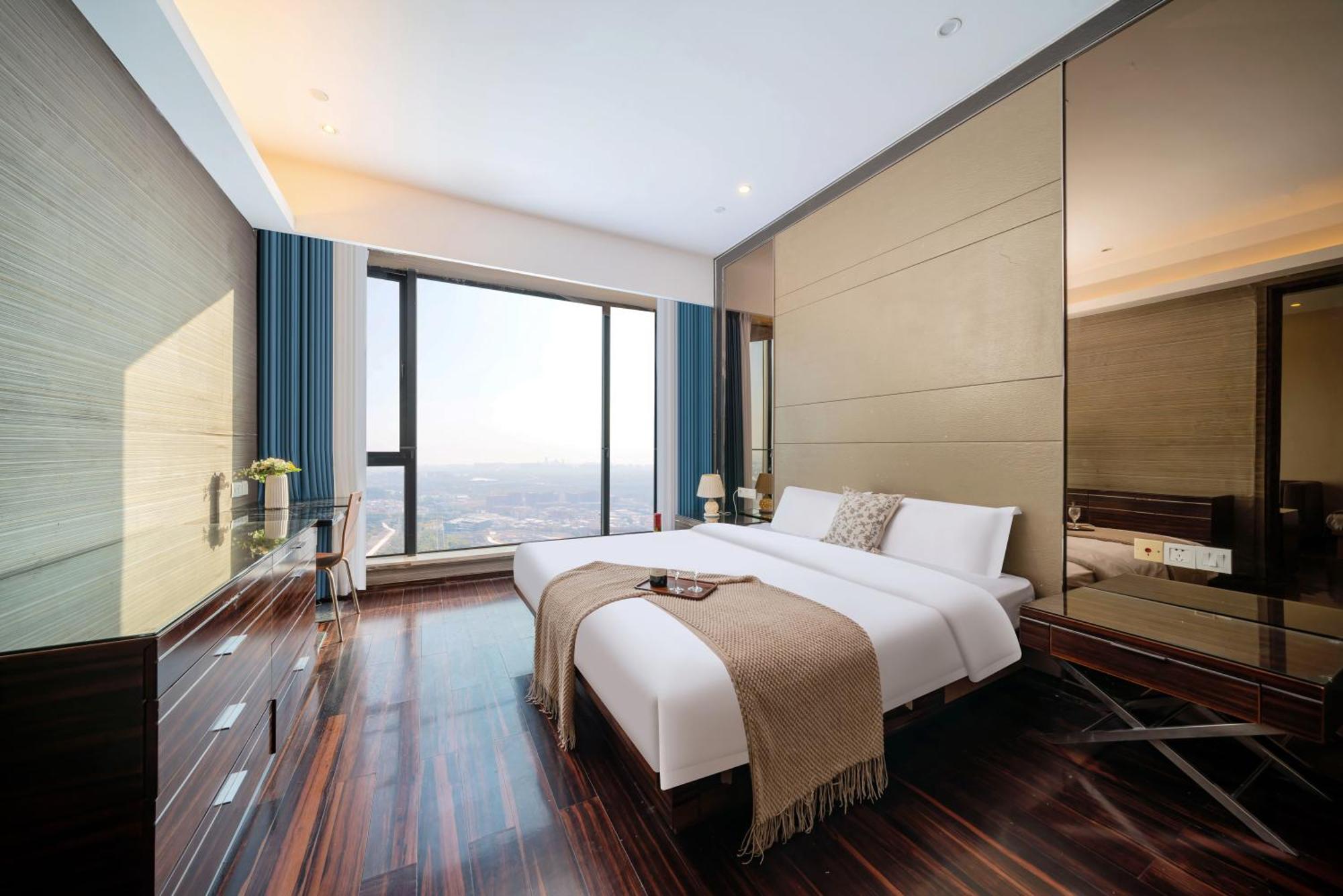 Jufeng Executive * Guangzhou