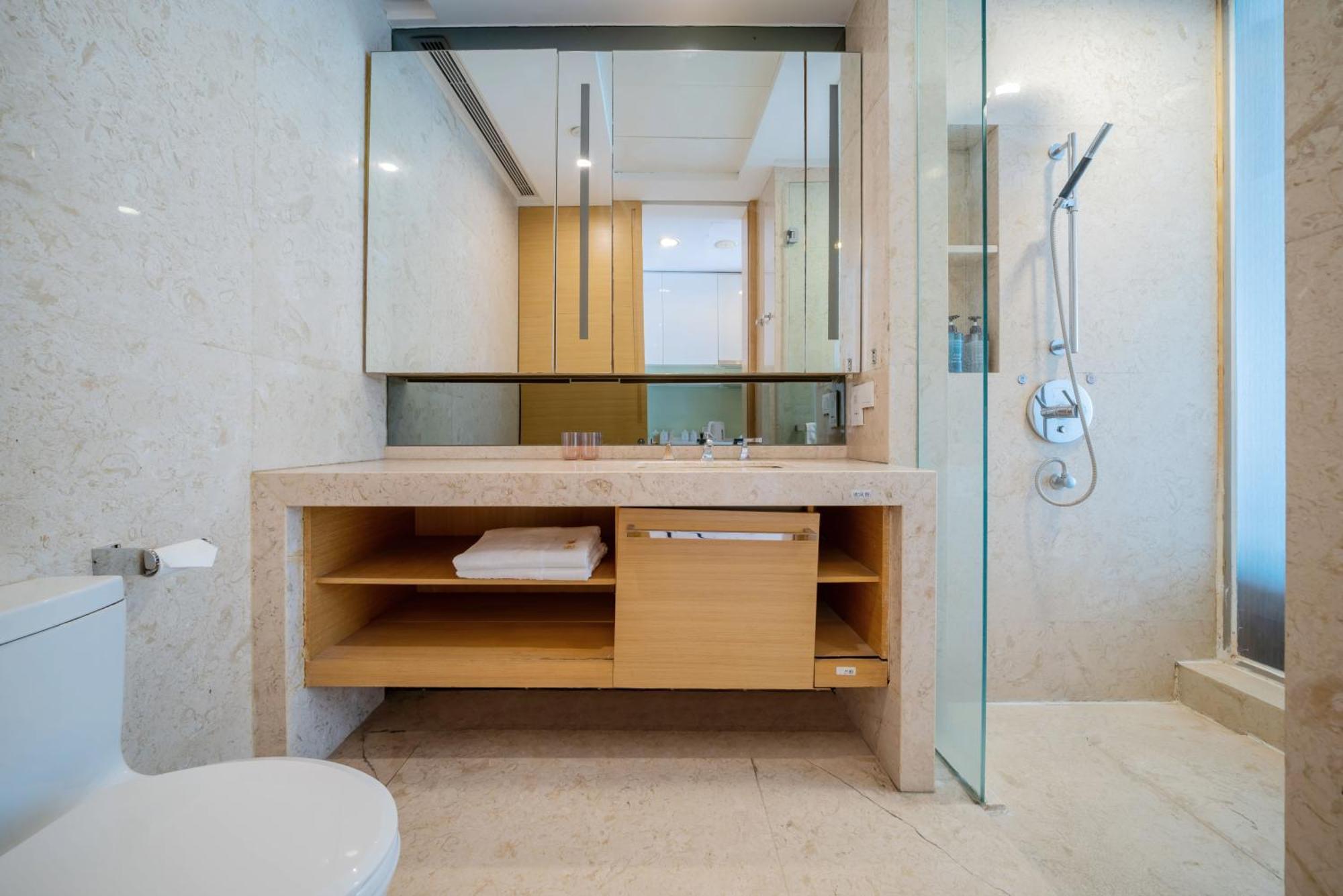 Jufeng Executive Apartment *