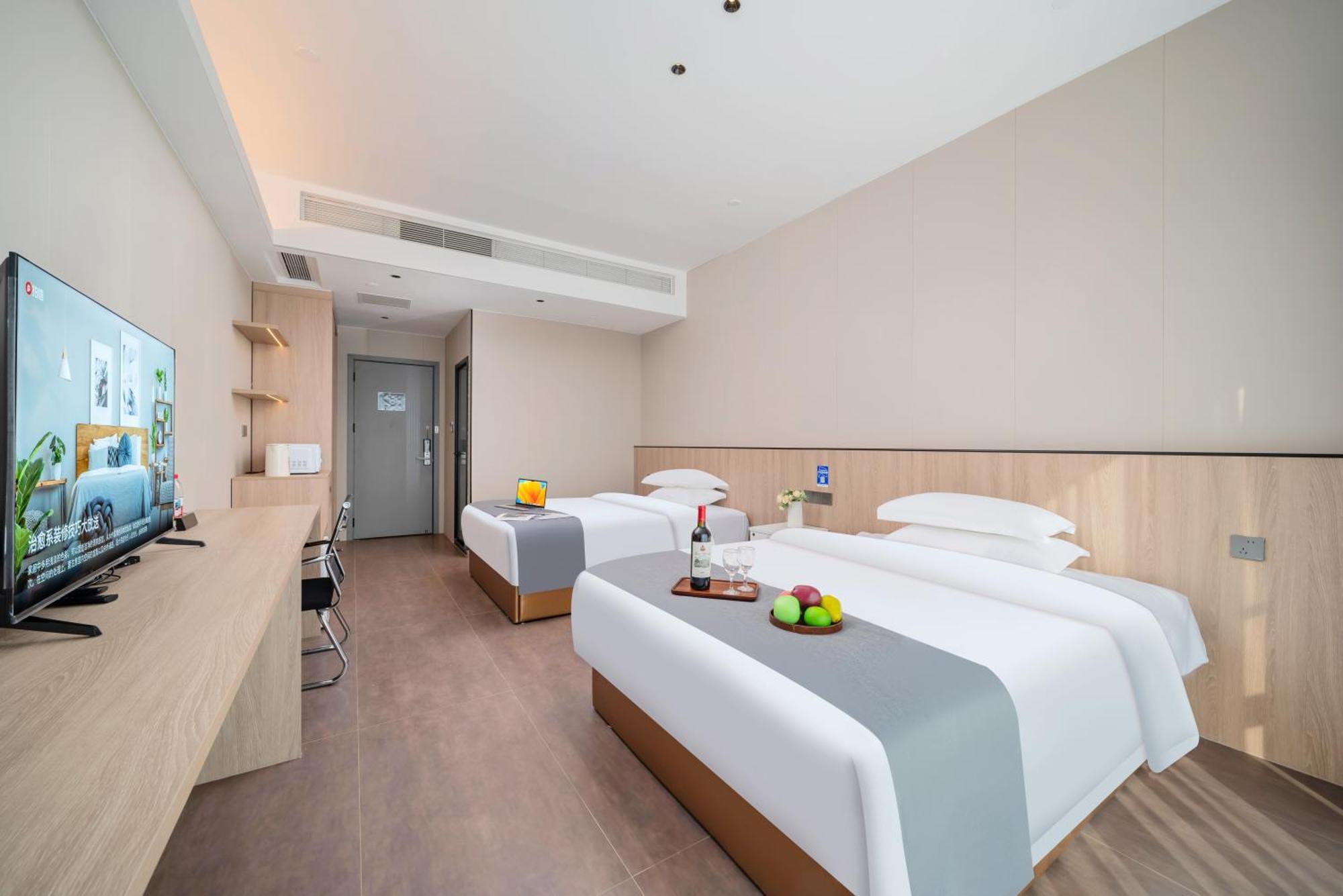 Jufeng Executive Apartment *