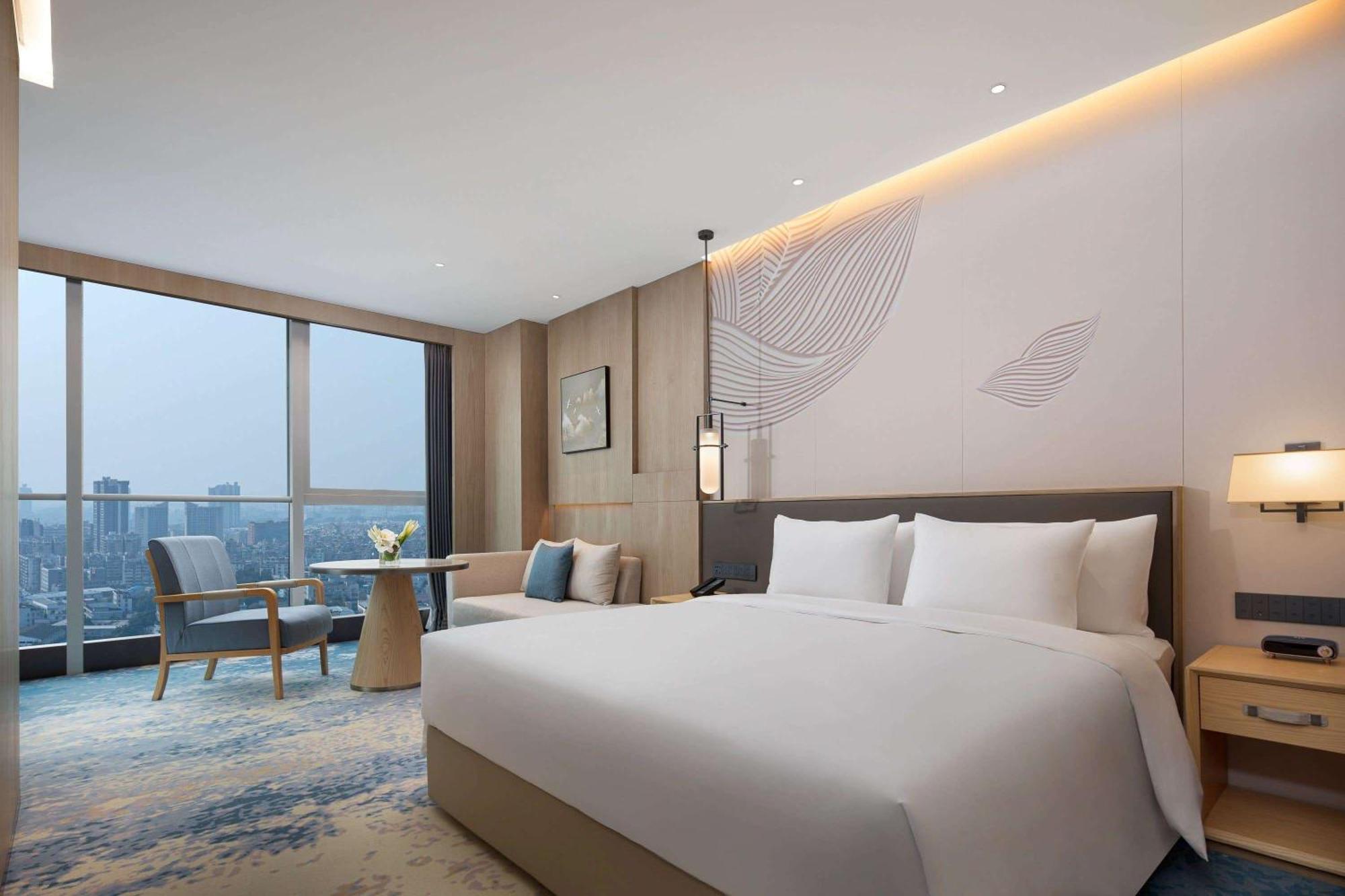 Hotel Wyndham Huangbian Metro Branch - Free Shuttle Bus To Fair 5*