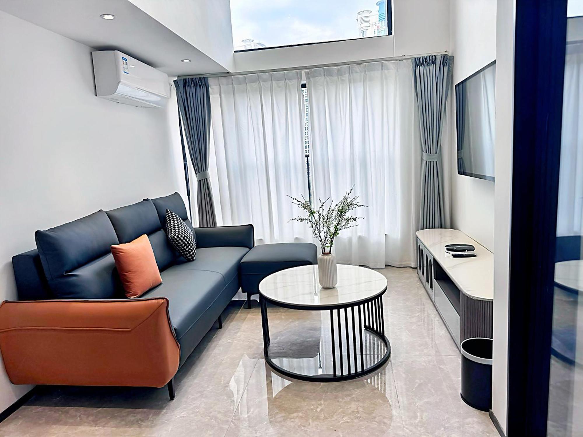 Mihua International - Yangang Subway Station Branch * Guangzhou